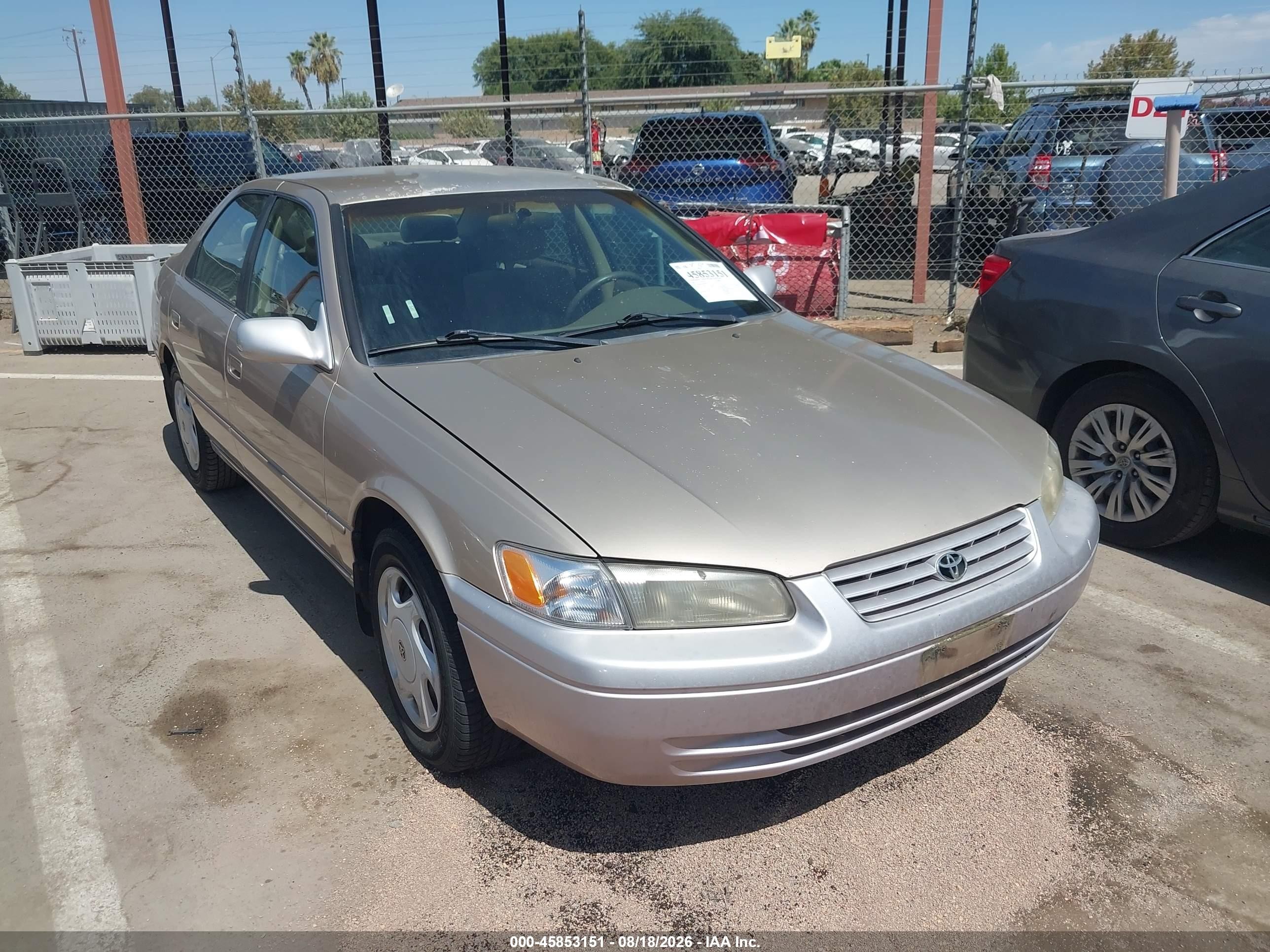 1998 Toyota Camry Le V6 Tan vin: JT2BF22KXW0100223