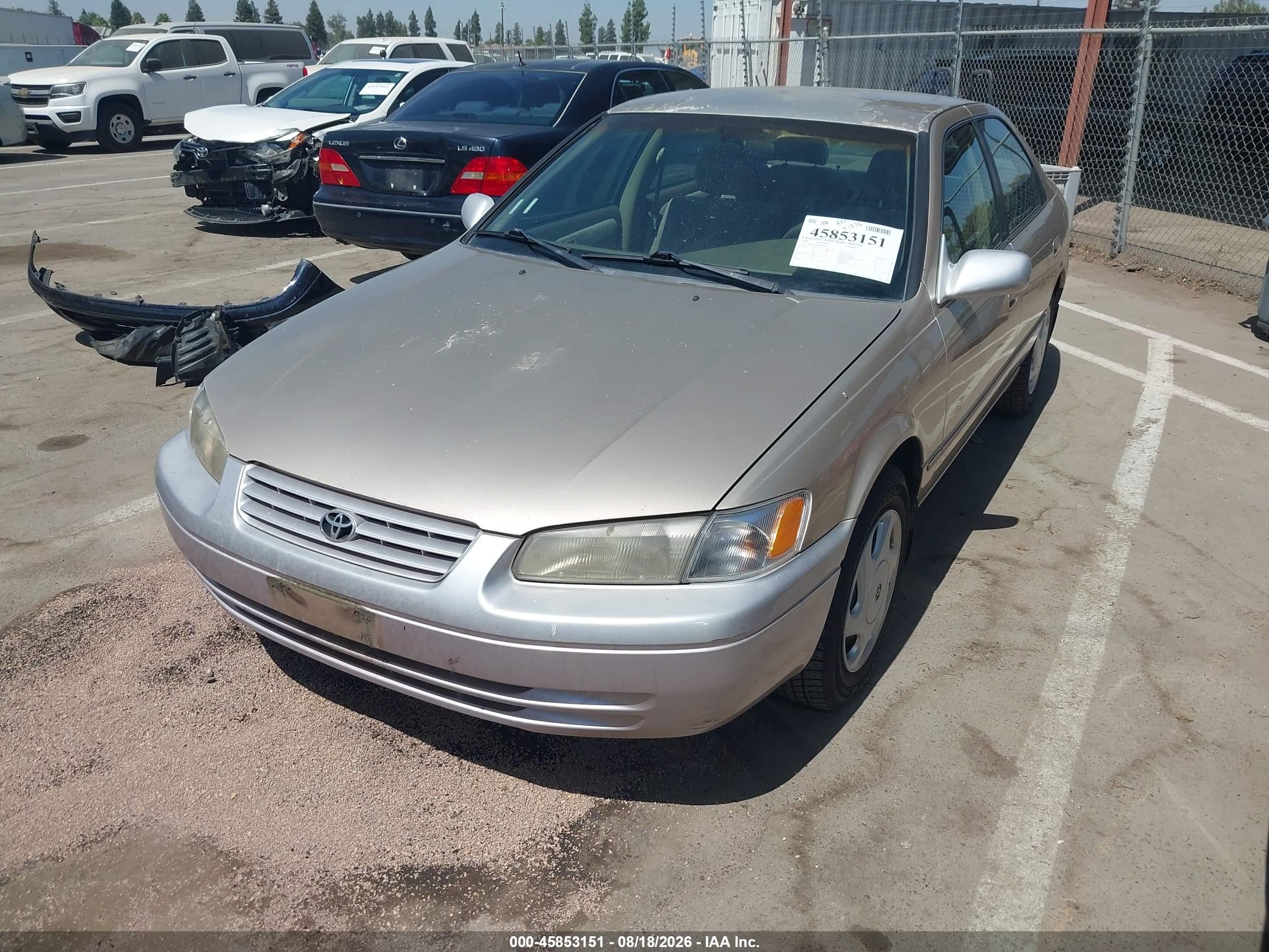 1998 Toyota Camry Le V6 Желто-коричневый vin: JT2BF22KXW0100223