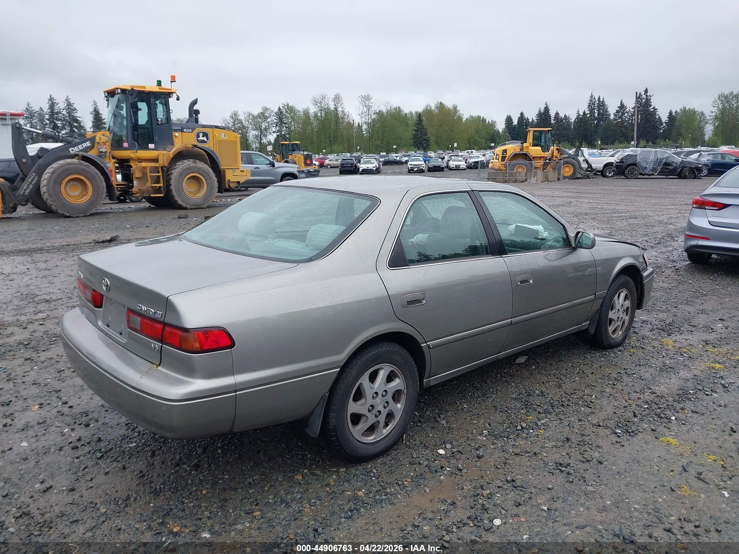1998 Toyota Camry Le V6 Gray vin: JT2BF28K0W0100609