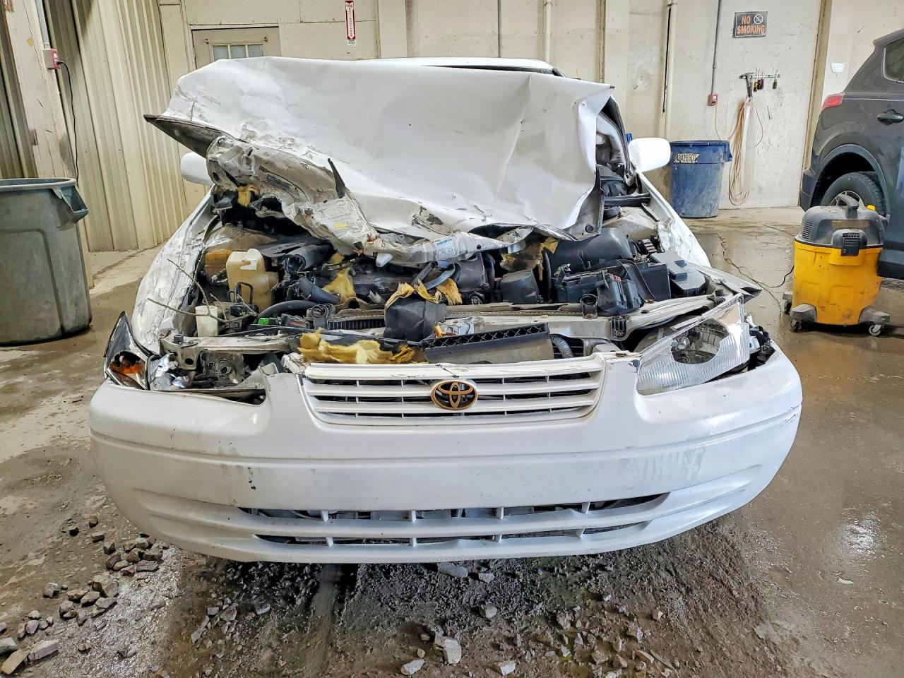 1999 Toyota Camry Xle V6 Белый vin: JT2BF28K0X0199398