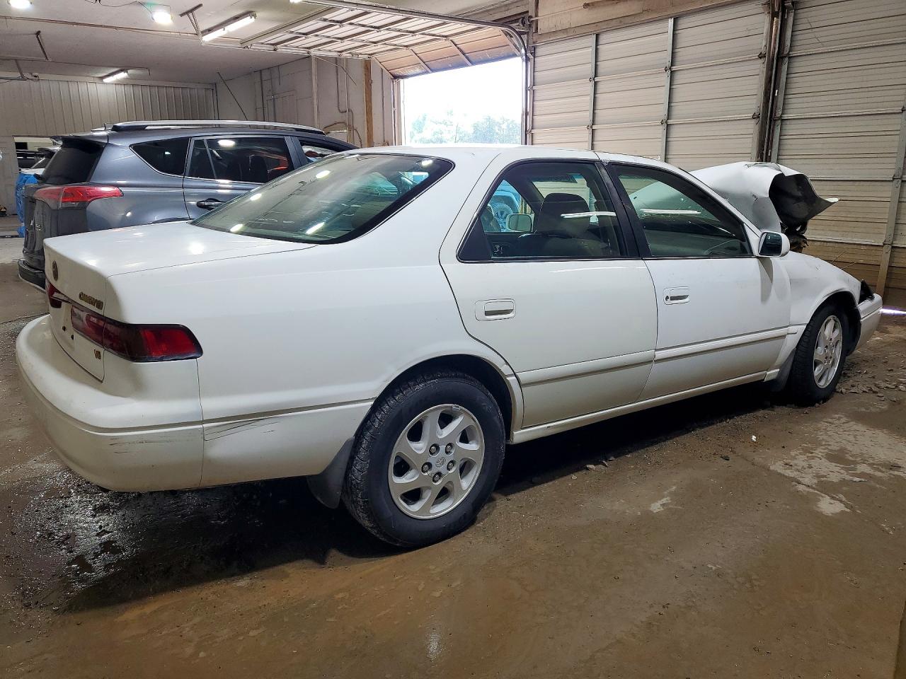 1999 Toyota Camry Xle V6 Белый vin: JT2BF28K0X0199398