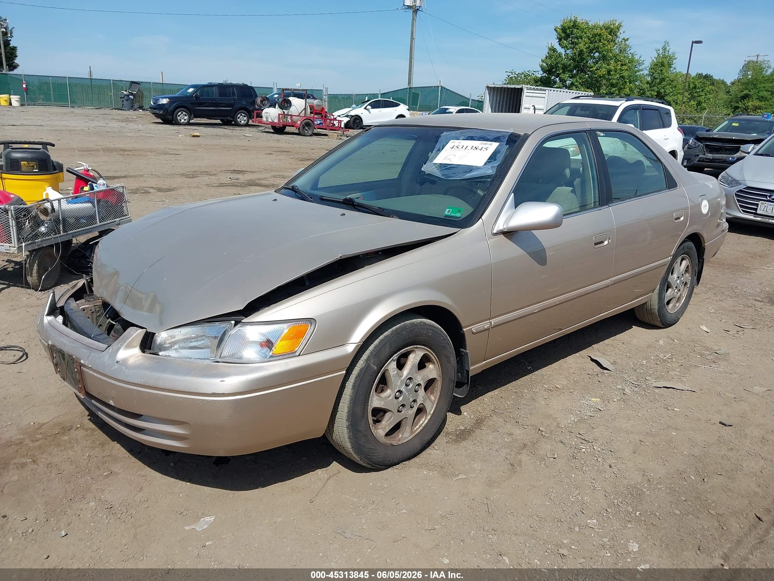 1999 Toyota Camry Le V6 Бежевый vin: JT2BF28K0X0201506