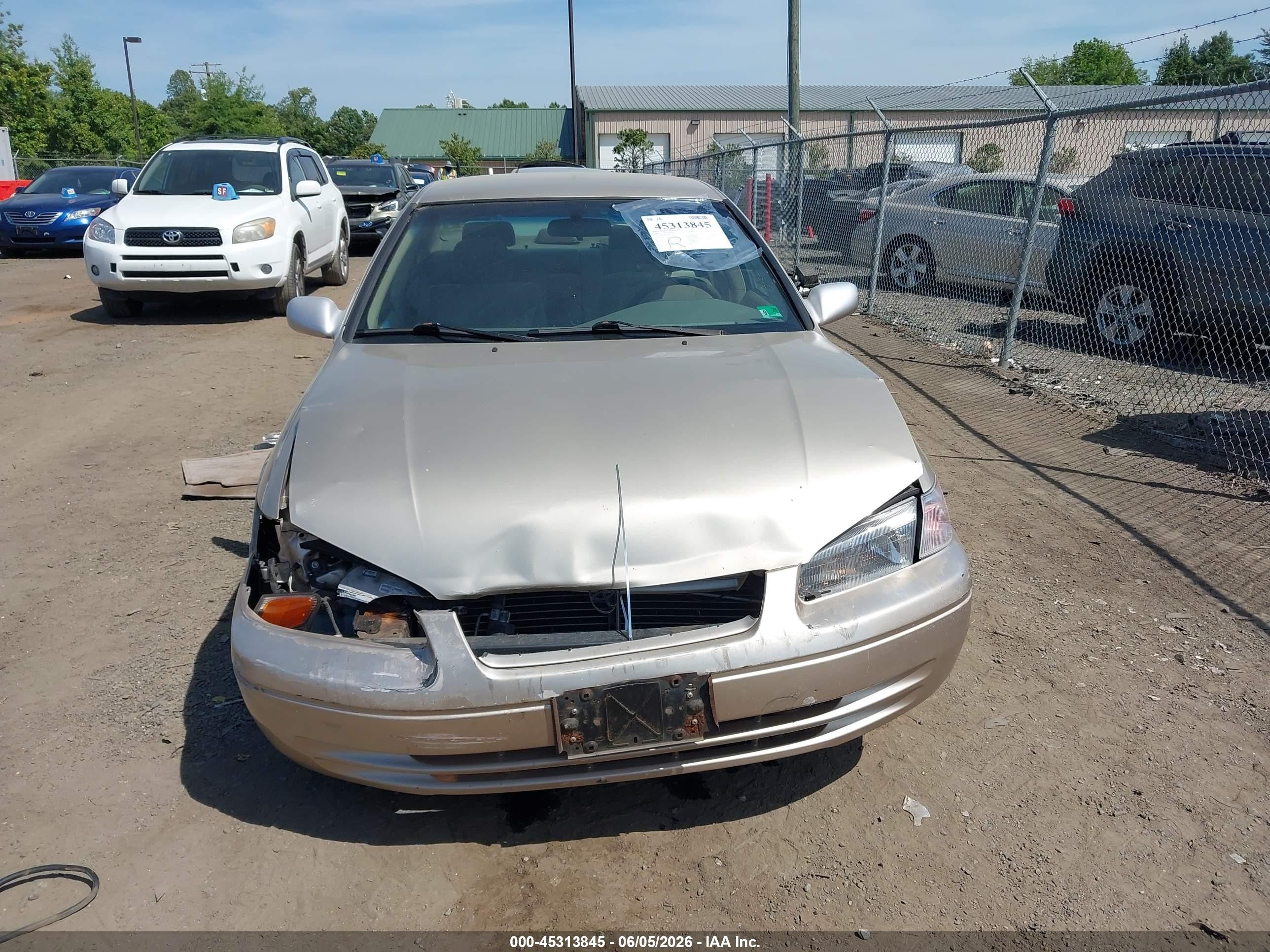 1999 Toyota Camry Le V6 Бежевый vin: JT2BF28K0X0201506