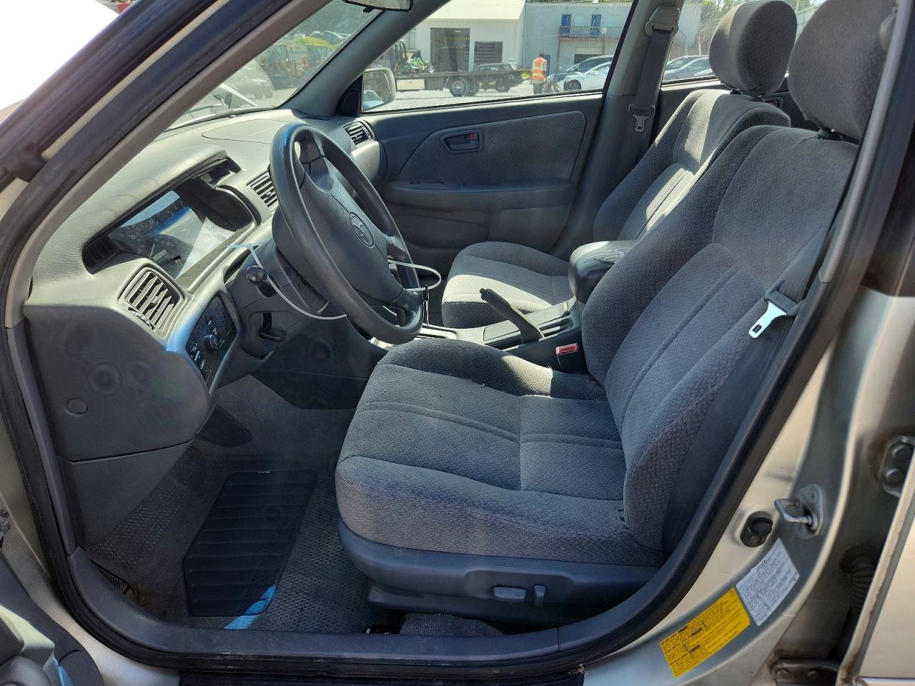 2000 Toyota Camry Le V6 Silver vin: JT2BF28K0Y0258550