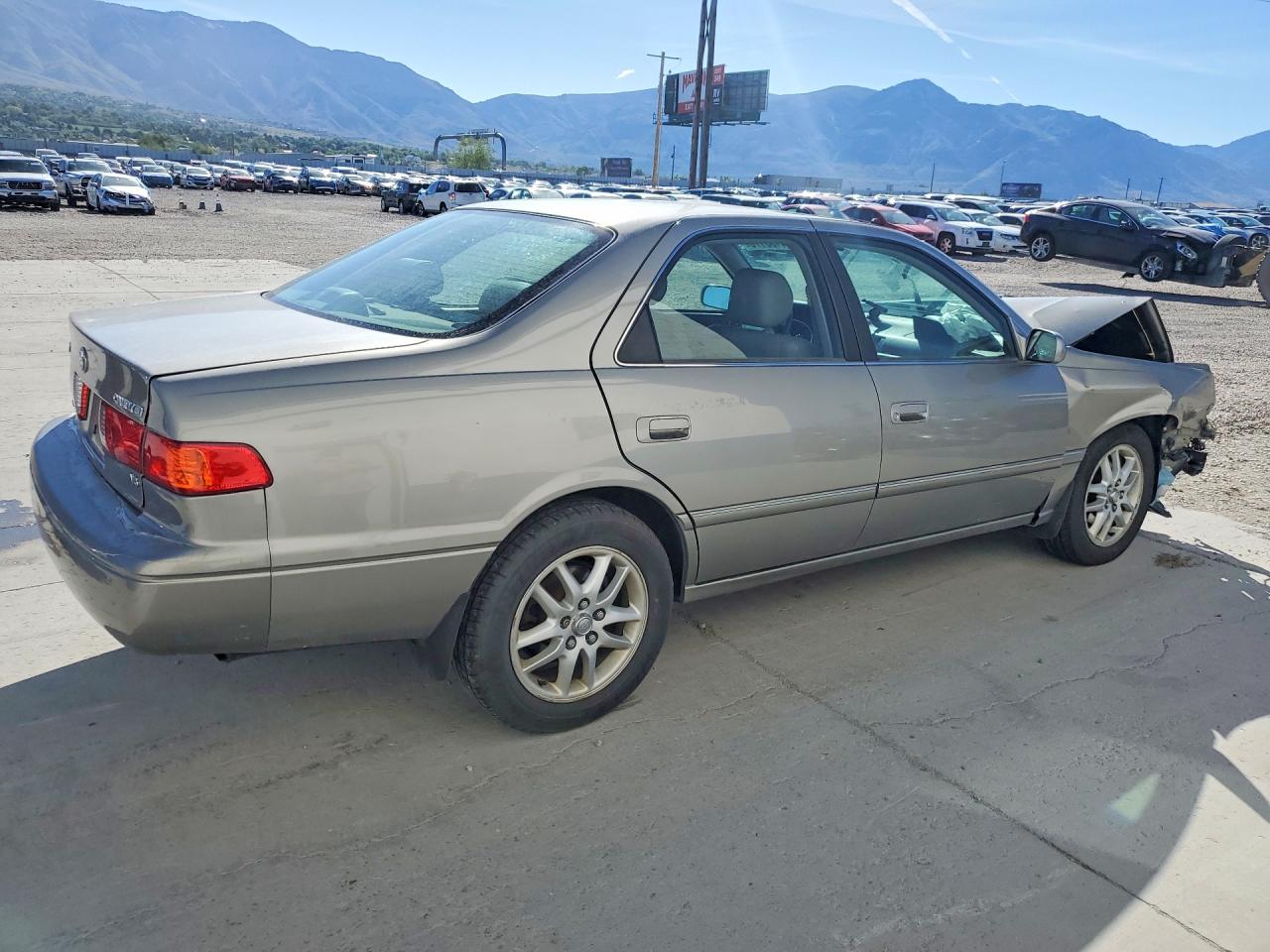 2000 Toyota Camry Xle V6 Tan vin: JT2BF28K0Y0259486