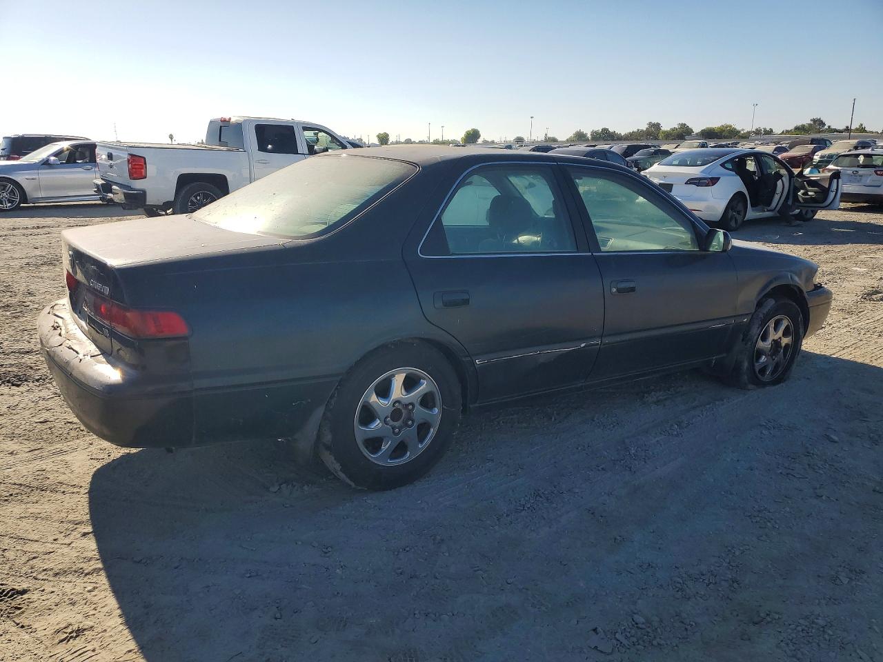1998 Toyota Camry Le V6 Black vin: JT2BF28K1W0093587