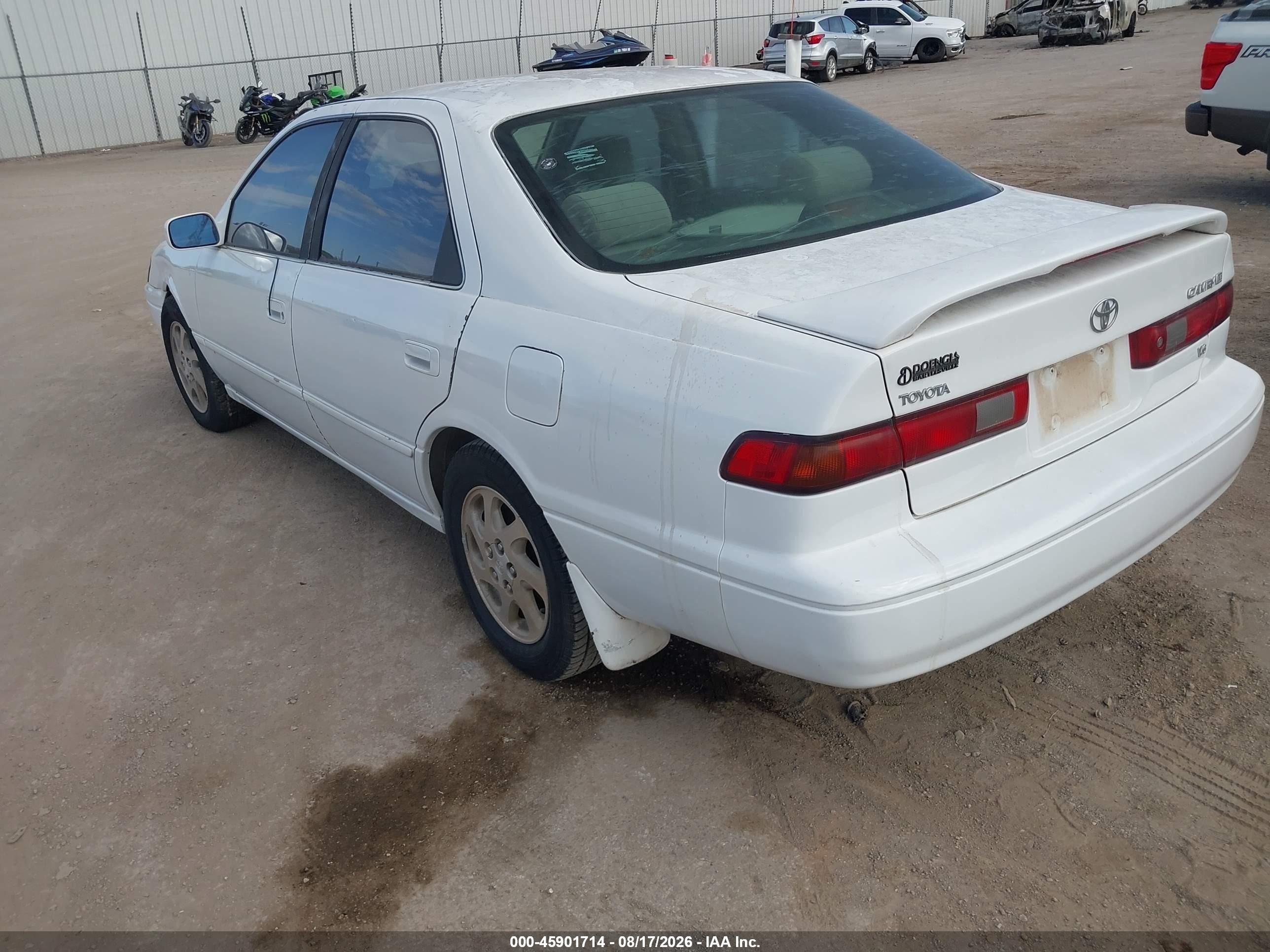 1999 Toyota Camry Le V6 Белый vin: JT2BF28K1X0217925