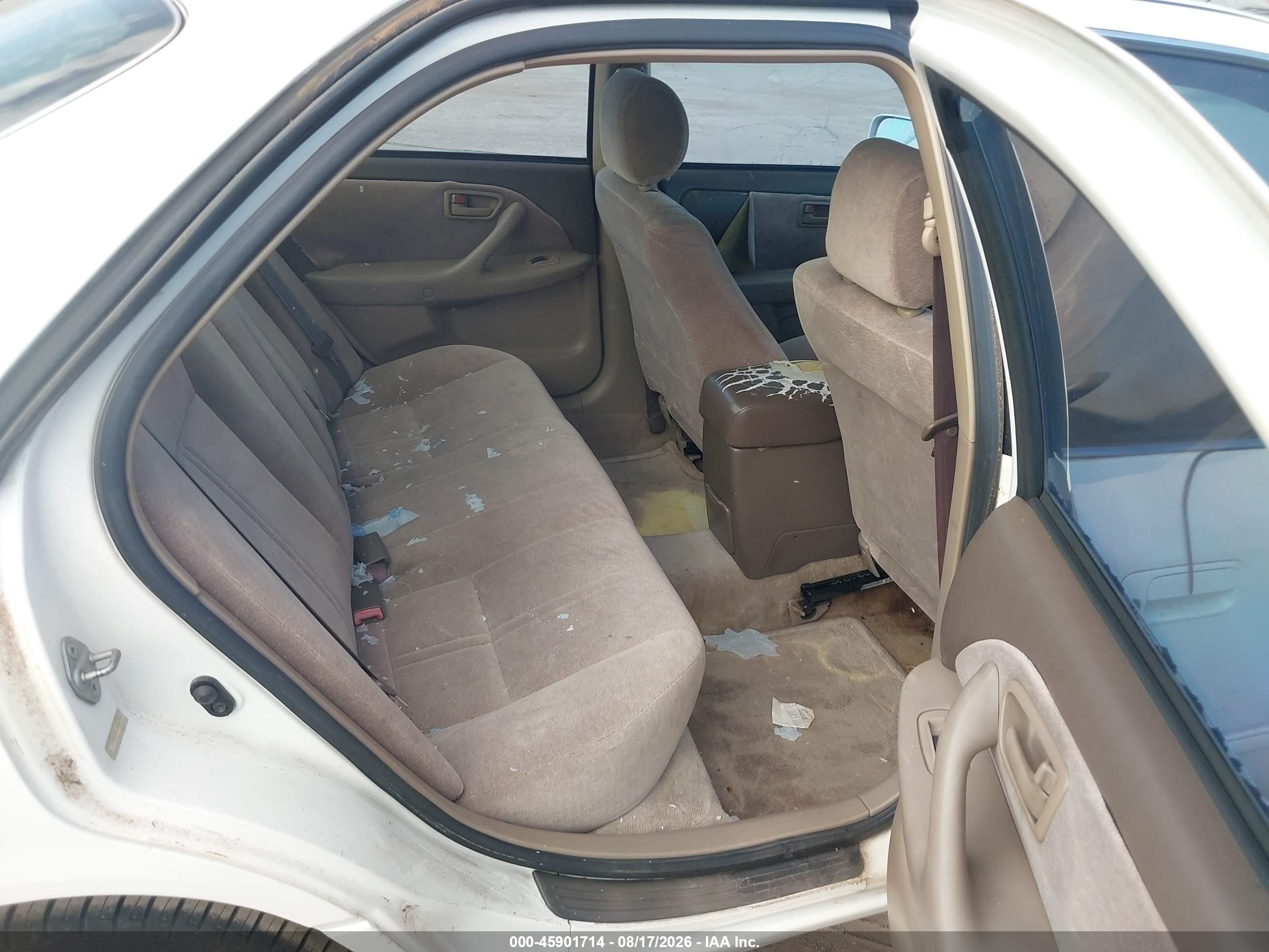 1999 Toyota Camry Le V6 Белый vin: JT2BF28K1X0217925