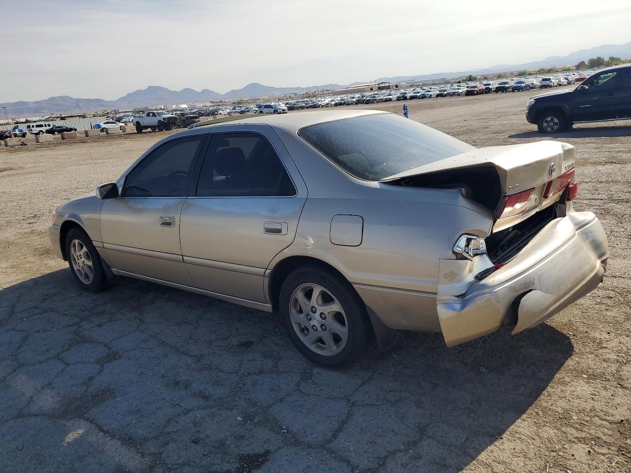 2000 Toyota Camry Le V6 Tan vin: JT2BF28K1Y0240350