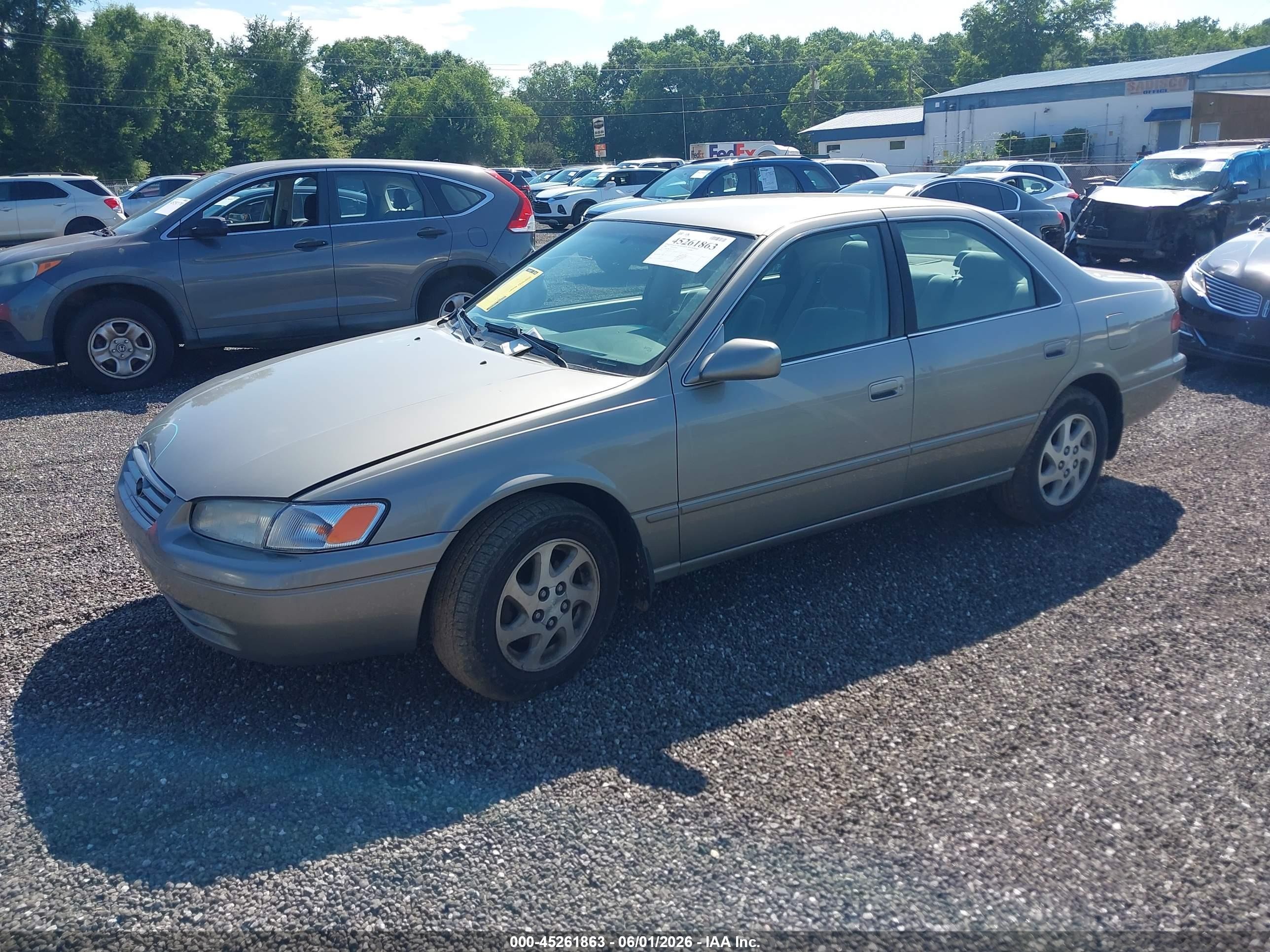 1999 Toyota Camry Le V6 Beige vin: JT2BF28K2X0177211