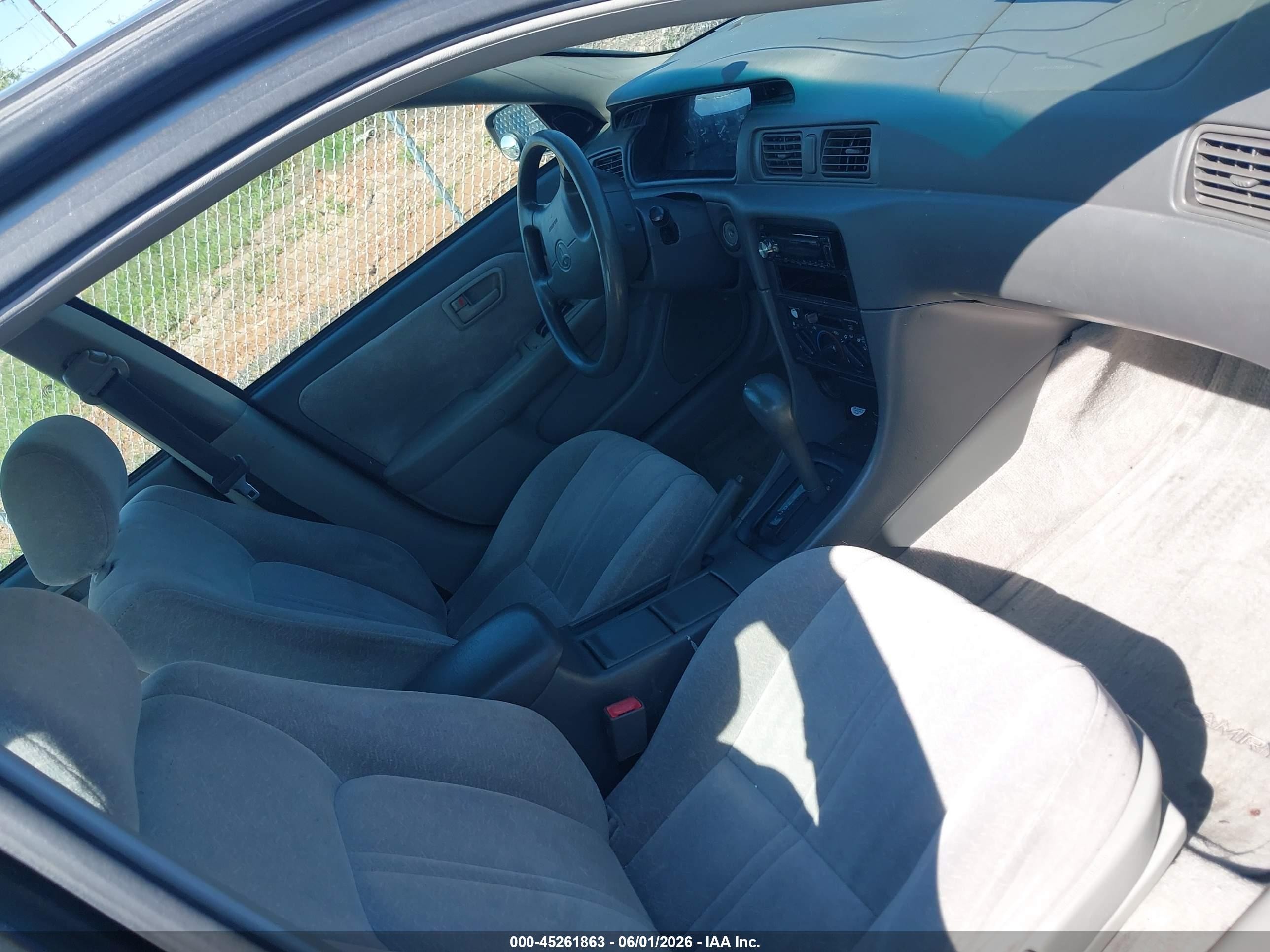 1999 Toyota Camry Le V6 Beige vin: JT2BF28K2X0177211