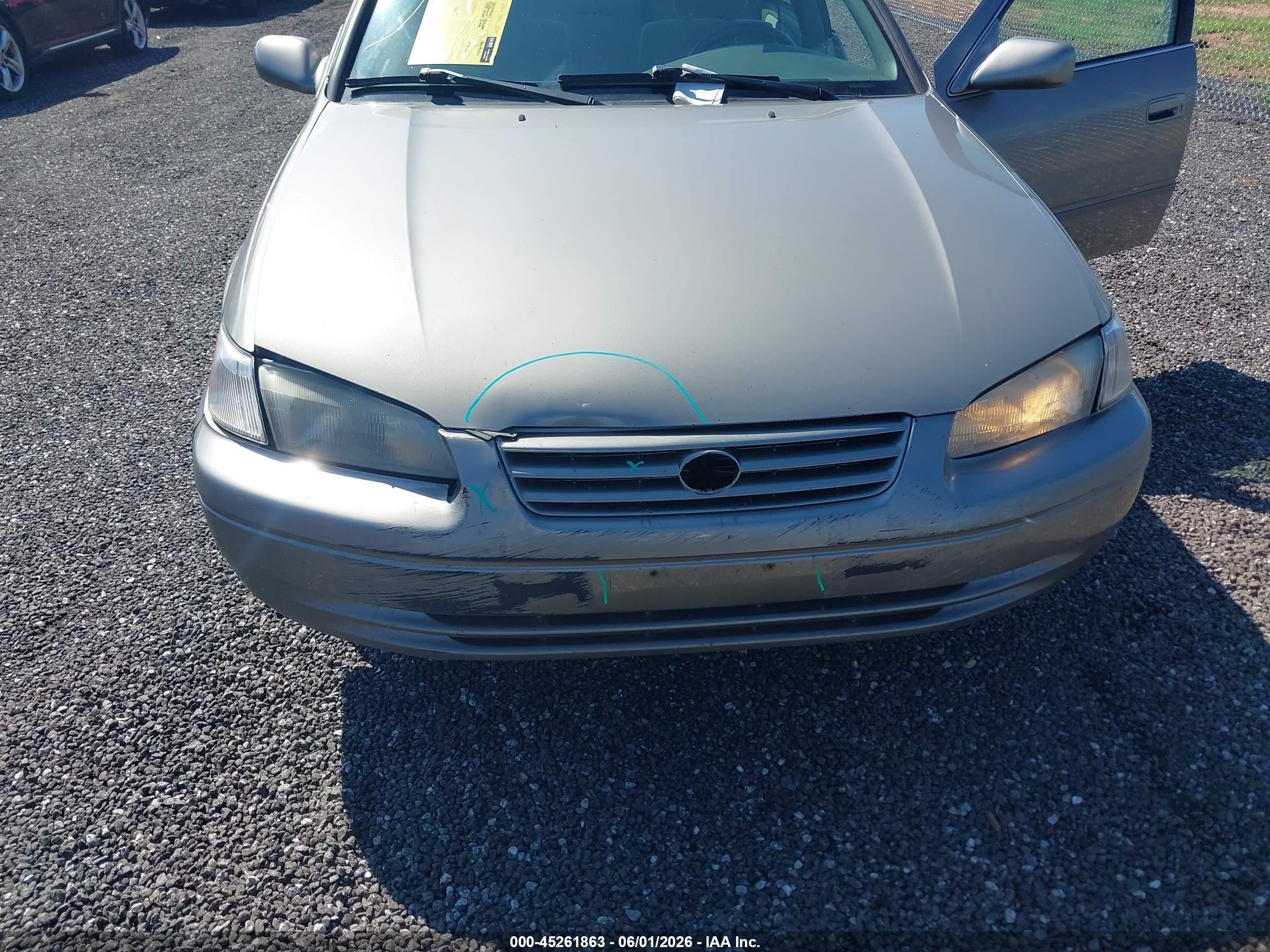 1999 Toyota Camry Le V6 Beige vin: JT2BF28K2X0177211
