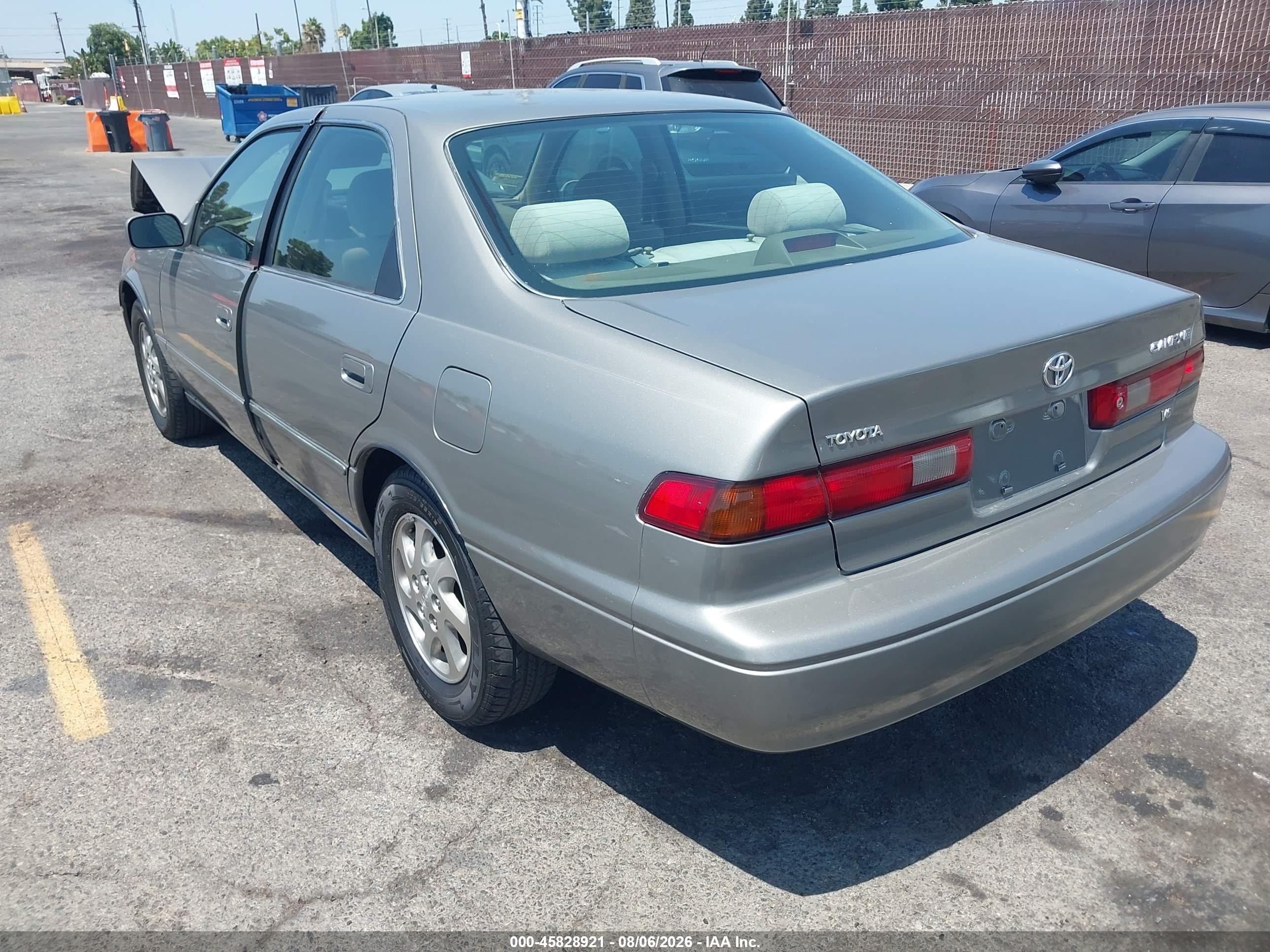 1999 Toyota Camry Le V6 Gray vin: JT2BF28K2X0201104