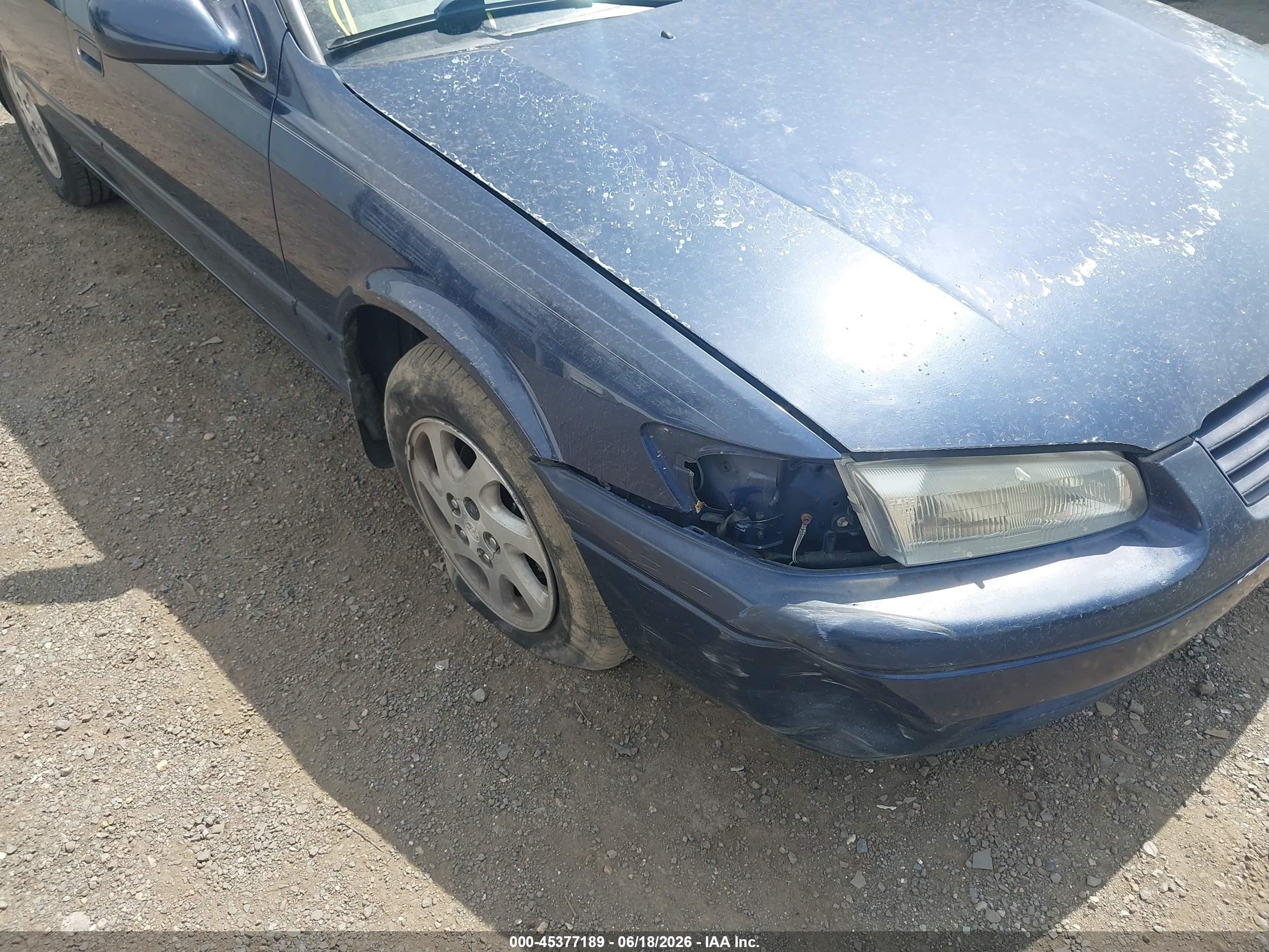 1998 Toyota Camry Xle V6 Dark Blue vin: JT2BF28K3W0094031