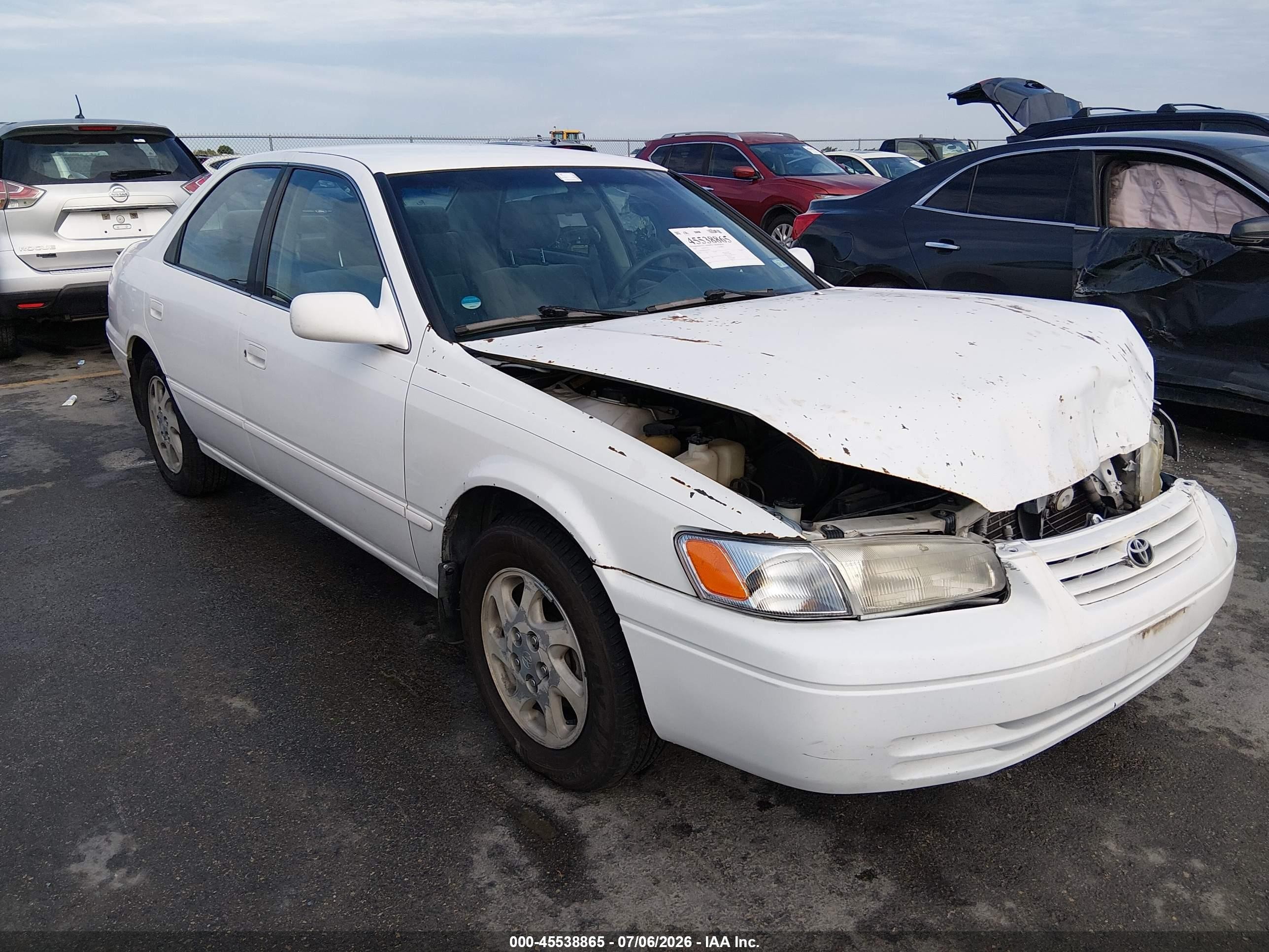 1999 Toyota Camry Le V6 White vin: JT2BF28K3X0203976