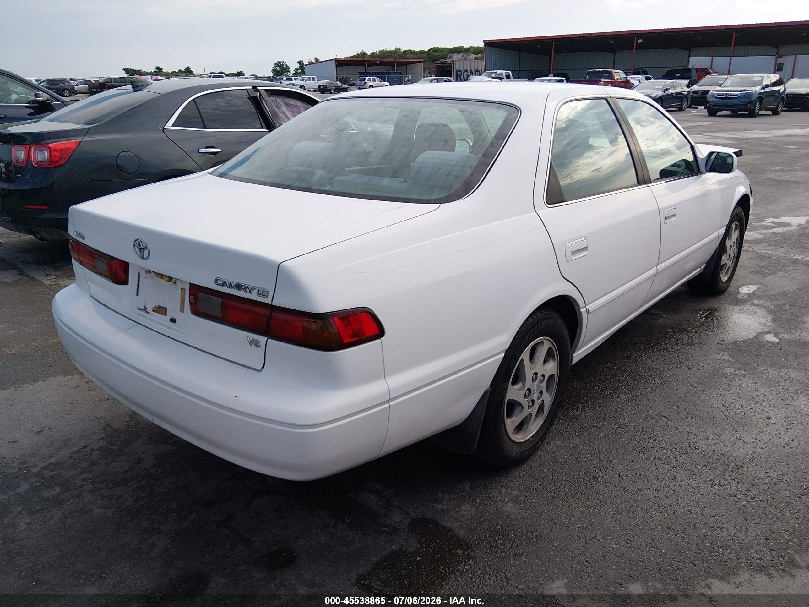1999 Toyota Camry Le V6 White vin: JT2BF28K3X0203976