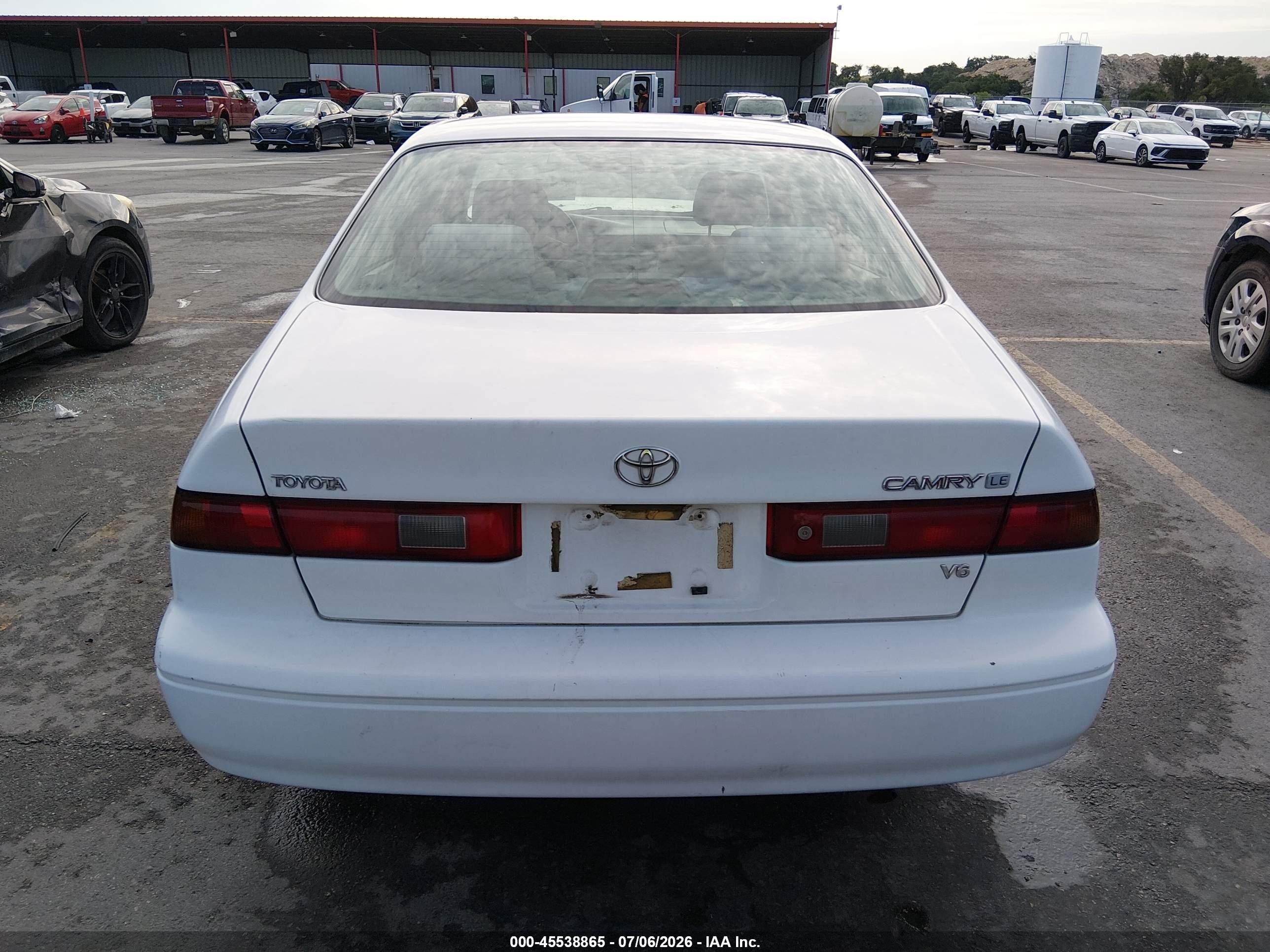1999 Toyota Camry Le V6 White vin: JT2BF28K3X0203976