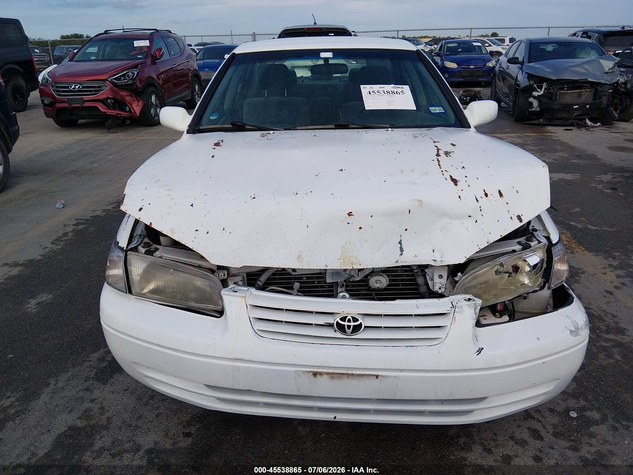 1999 Toyota Camry Le V6 White vin: JT2BF28K3X0203976