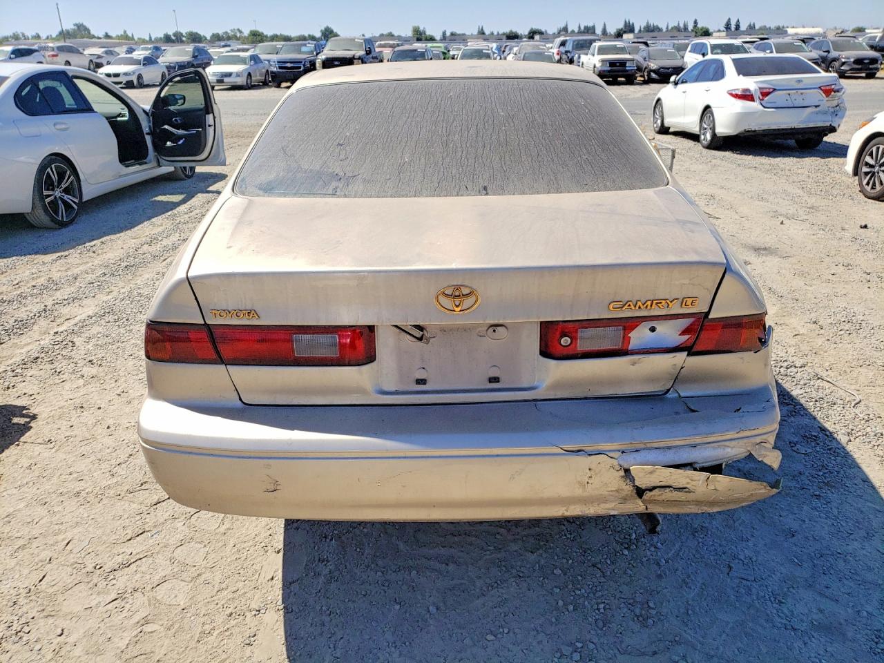 1998 Toyota Camry Le V6 Золотой vin: JT2BF28K5W0112481