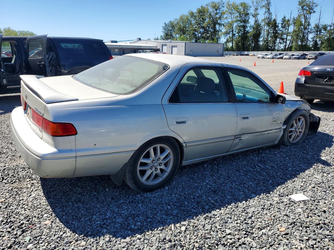2001 Toyota Camry Xle V6 Серебряный vin: JT2BF28K610325240