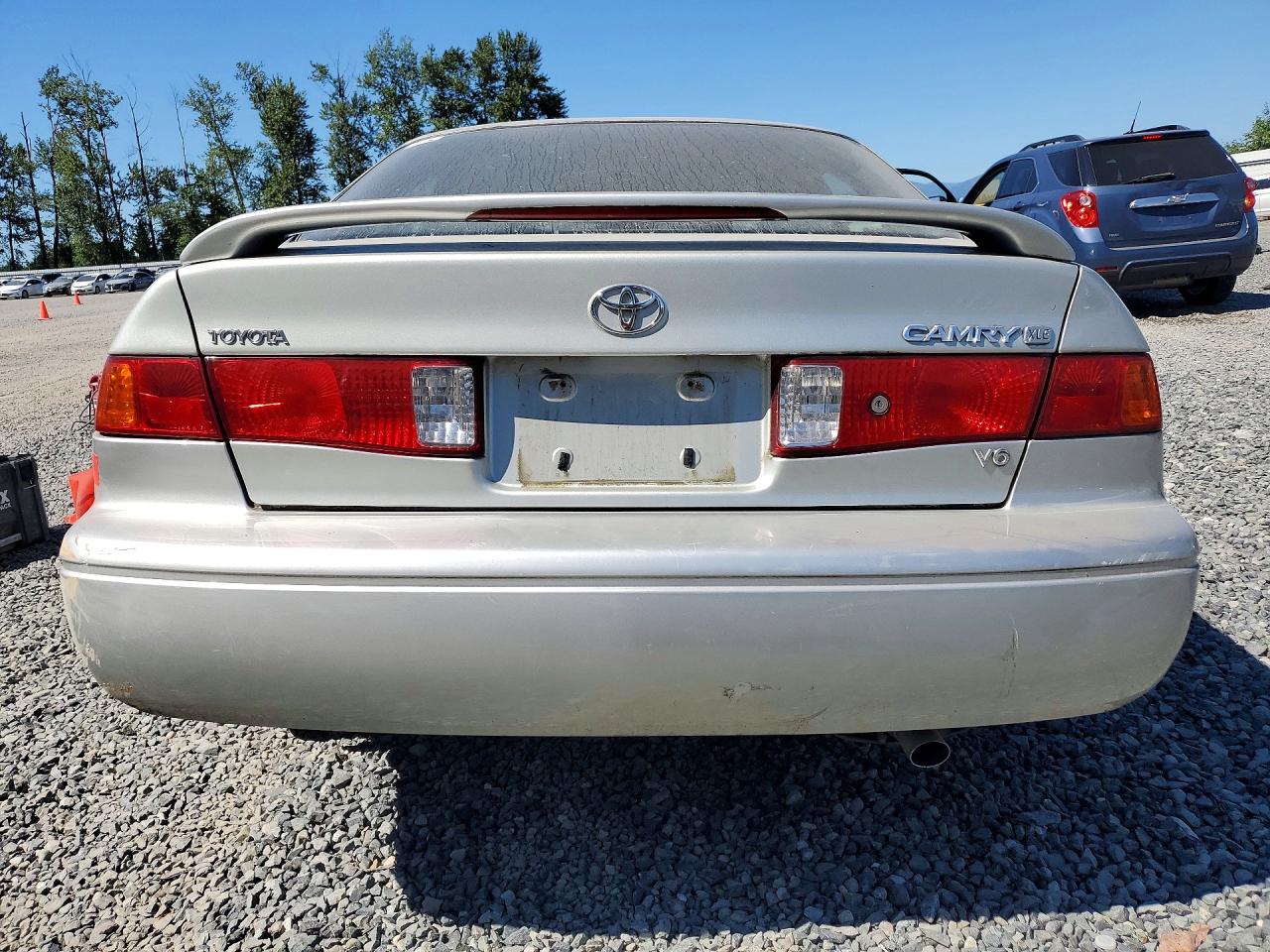 2001 Toyota Camry Xle V6 Серебряный vin: JT2BF28K610325240