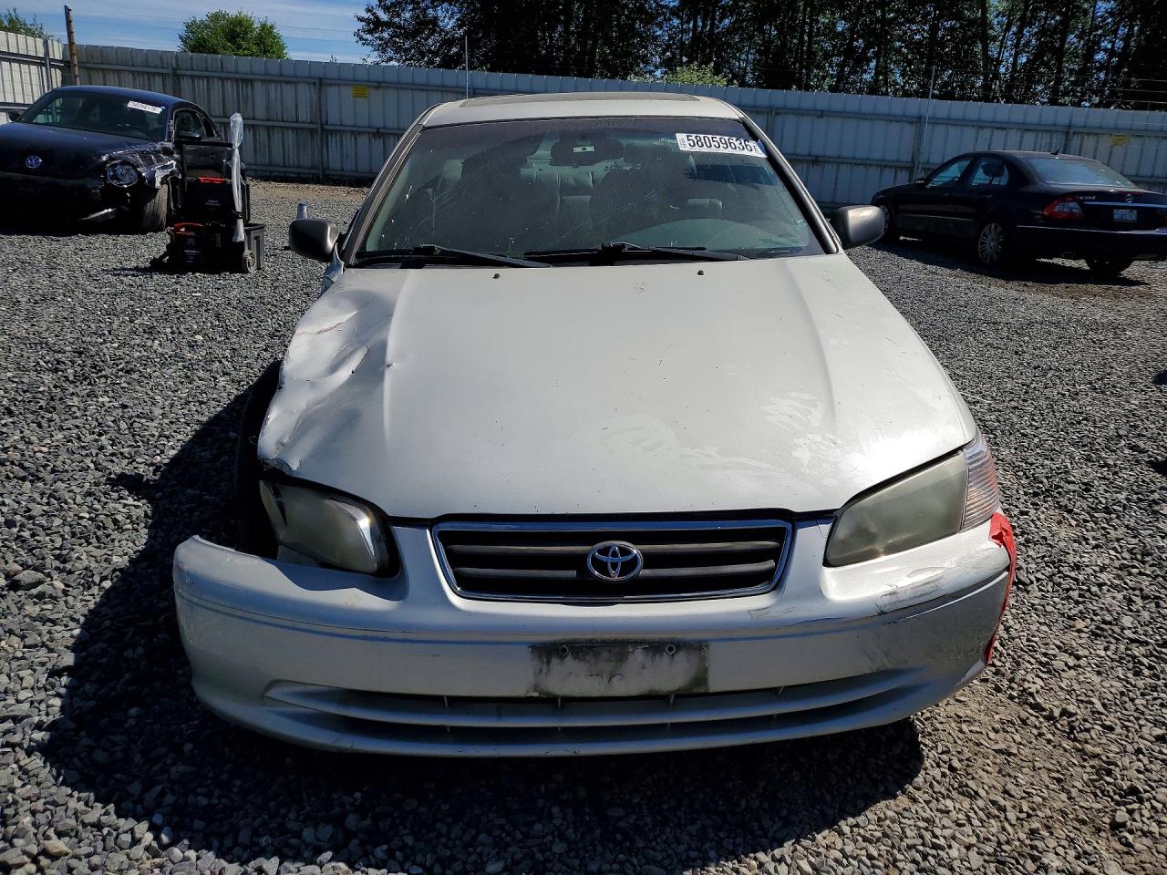 2001 Toyota Camry Xle V6 Серебряный vin: JT2BF28K610325240