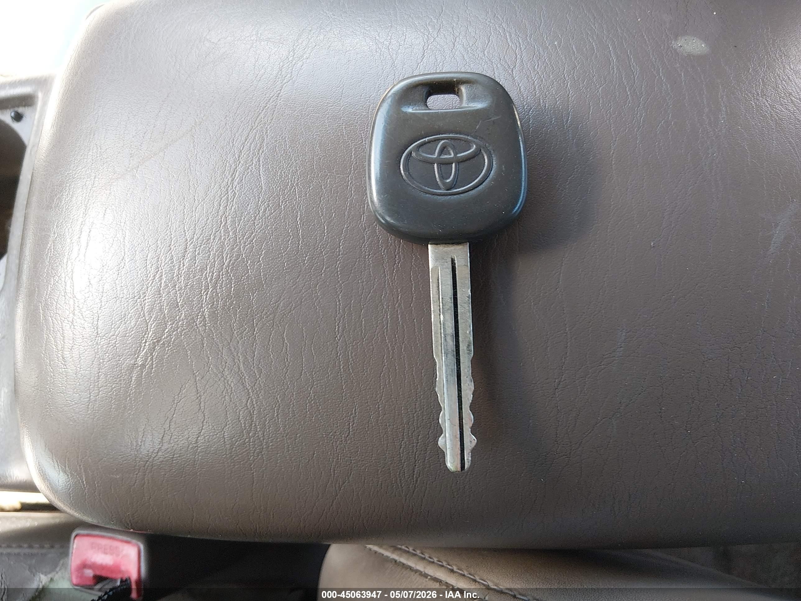 1999 Toyota Camry Xle V6 Gold vin: JT2BF28K6X0188051