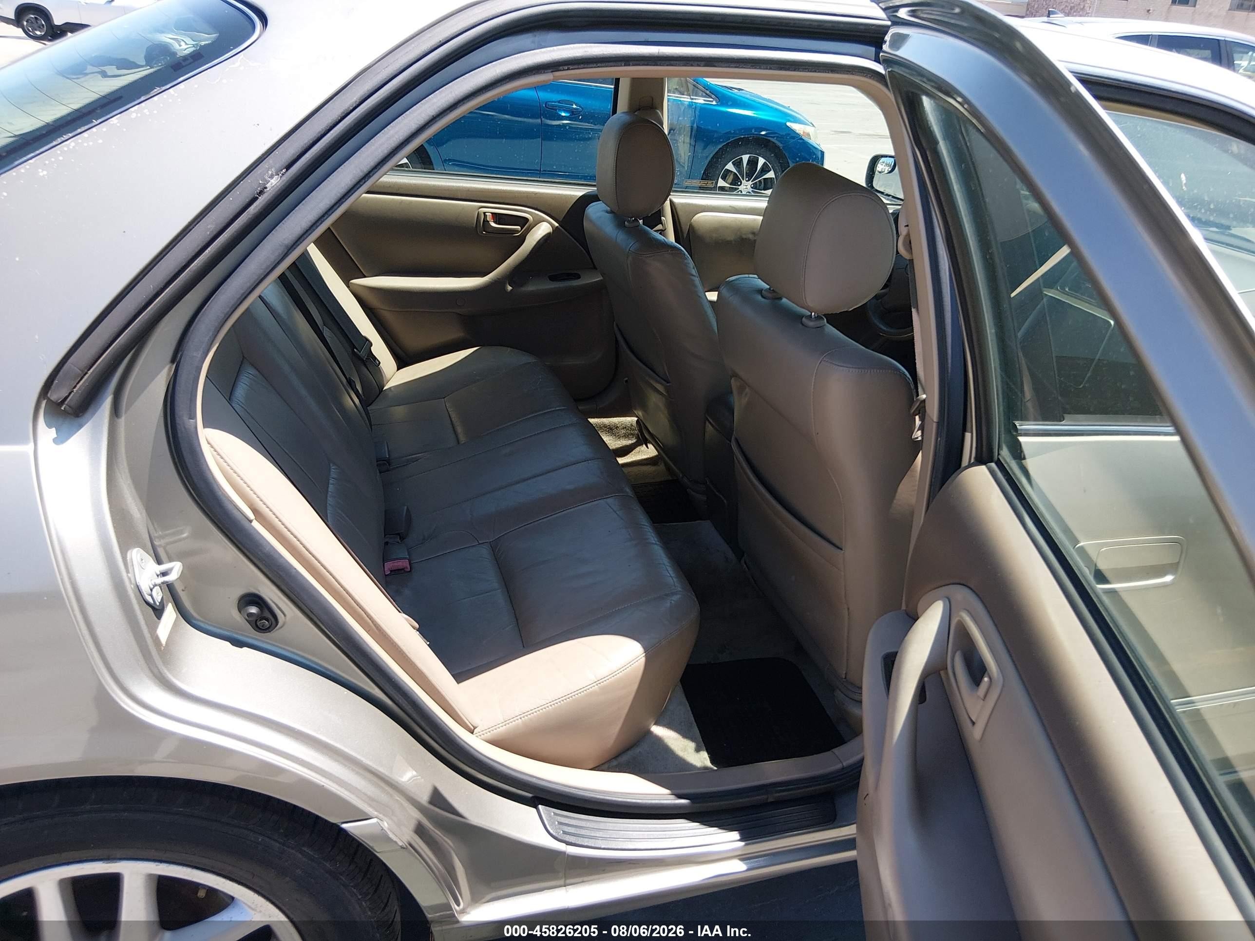 2001 Toyota Camry Xle V6 Бежевый vin: JT2BF28K710307992