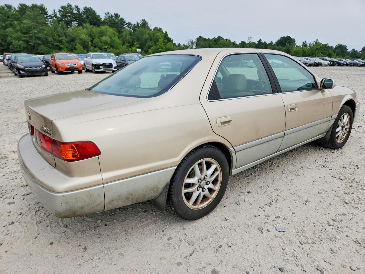 2001 Toyota Camry Le V6 Beige vin: JT2BF28K710315039