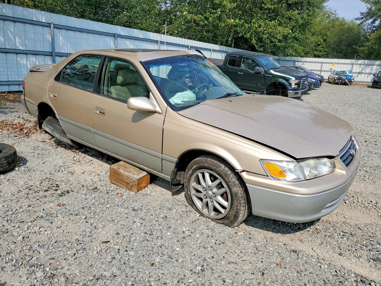 2001 Toyota Camry Le V6 Tan vin: JT2BF28K710318071