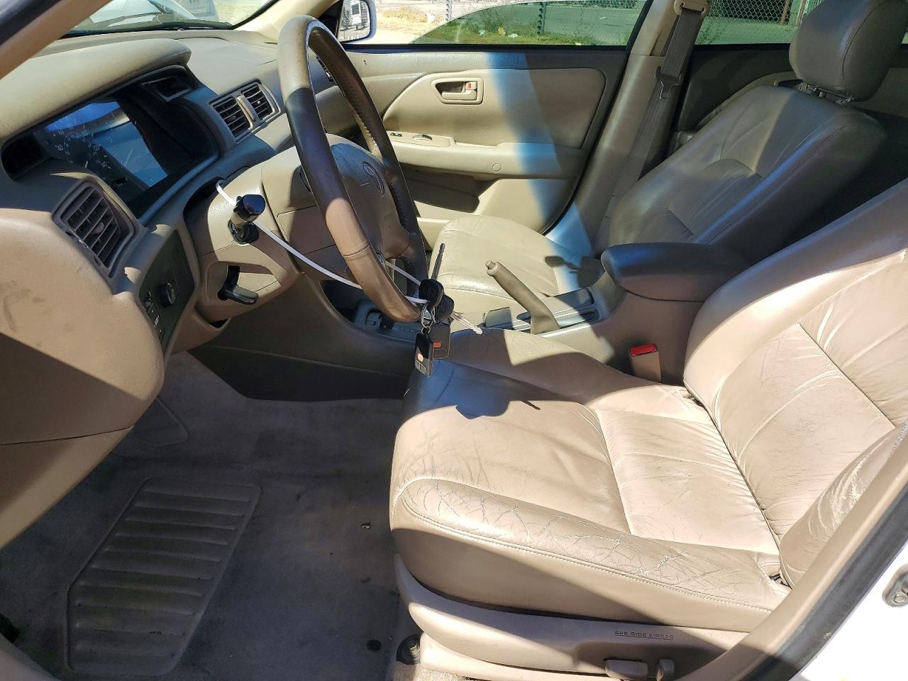 1999 Toyota Camry Xle V6 White vin: JT2BF28K7X0215788