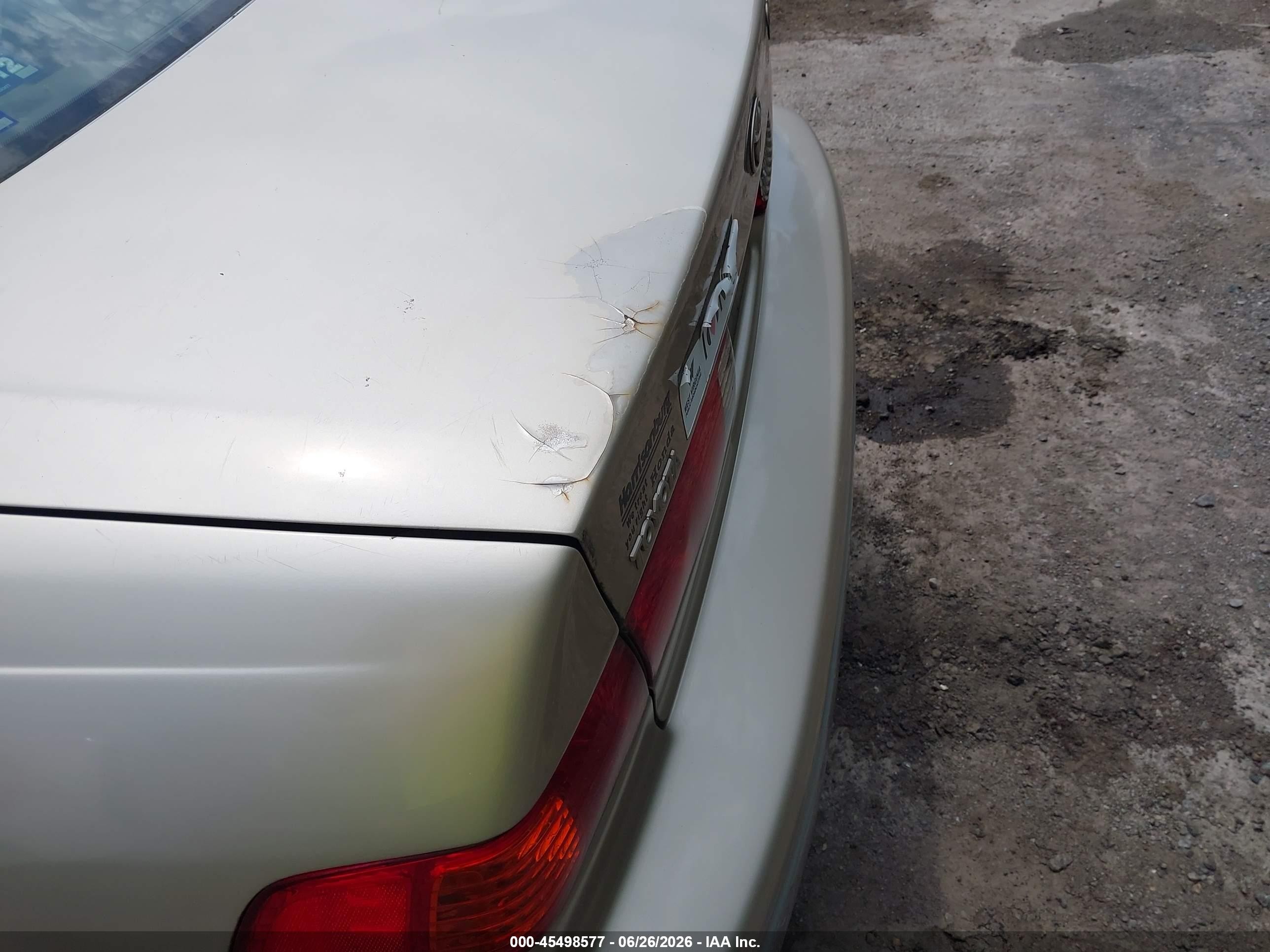 2001 Toyota Camry Le V6 Gold vin: JT2BF28K810324543