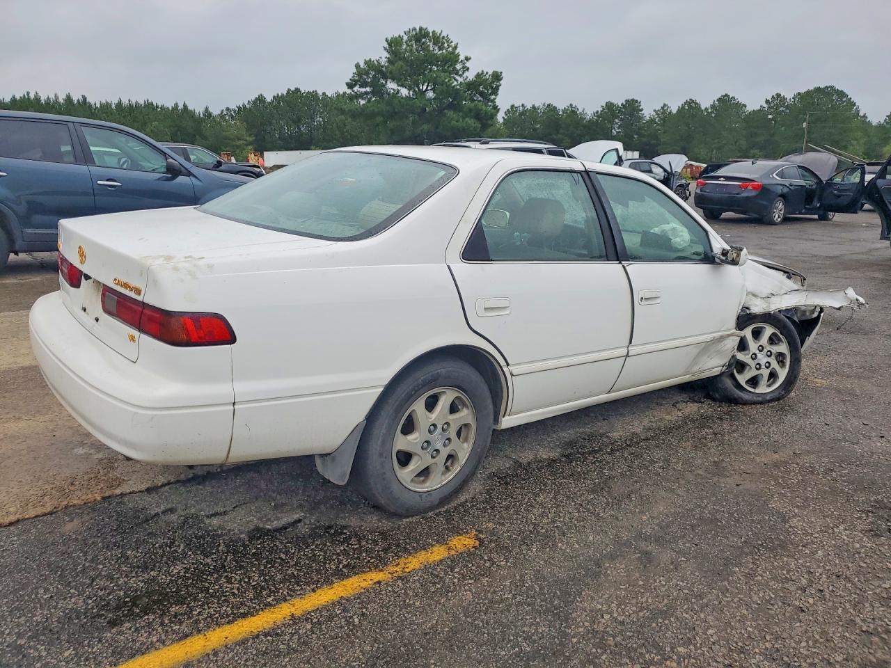 1998 Toyota Camry Xle V6 White vin: JT2BF28K8W0090637