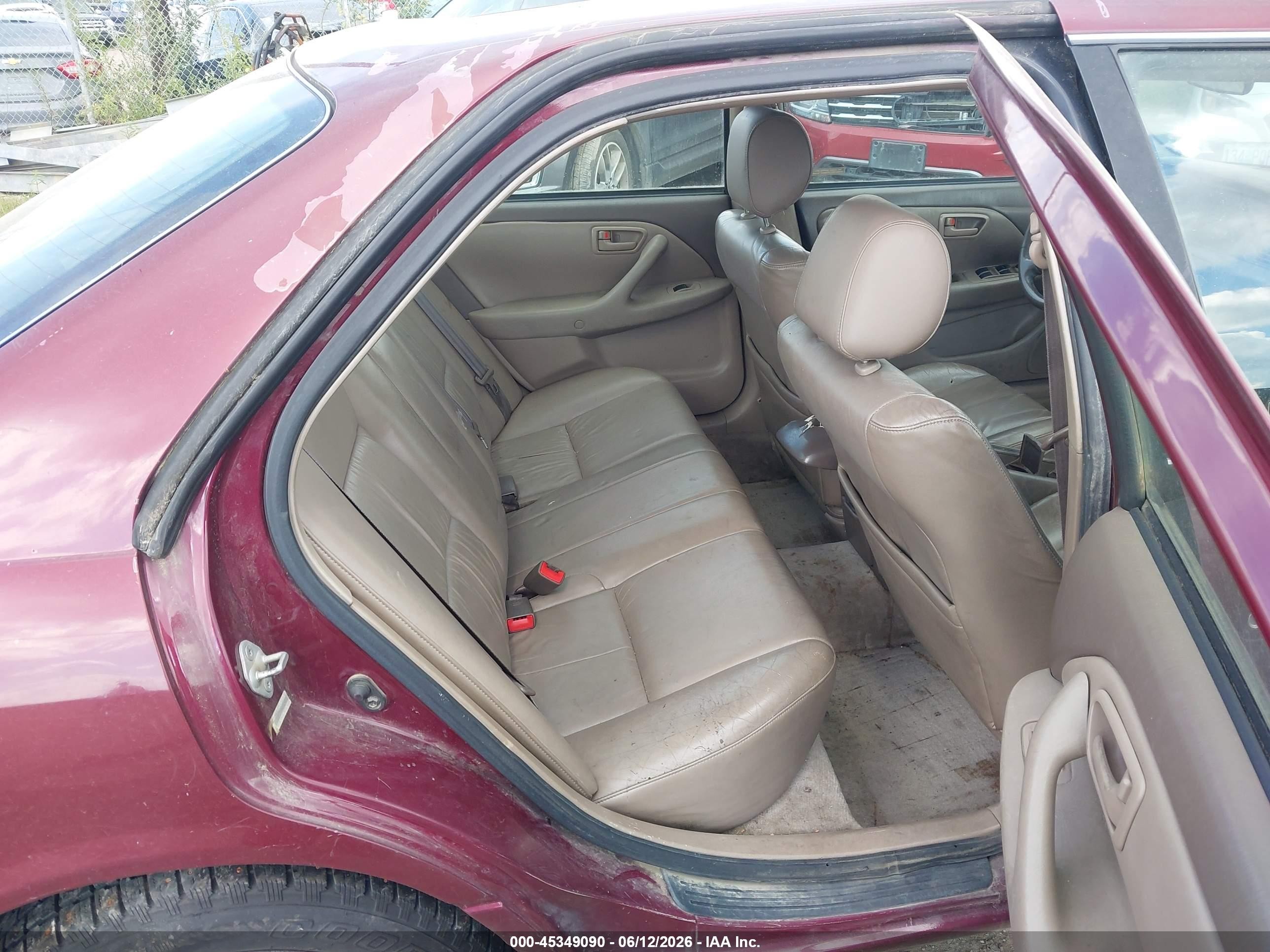 1998 Toyota Camry Xle V6 Maroon vin: JT2BF28K8W0129128