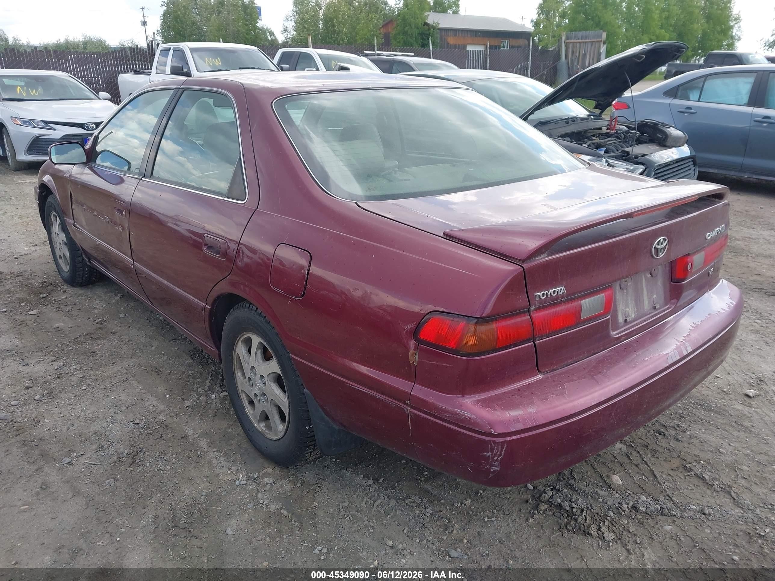 1998 Toyota Camry Xle V6 Maroon vin: JT2BF28K8W0129128