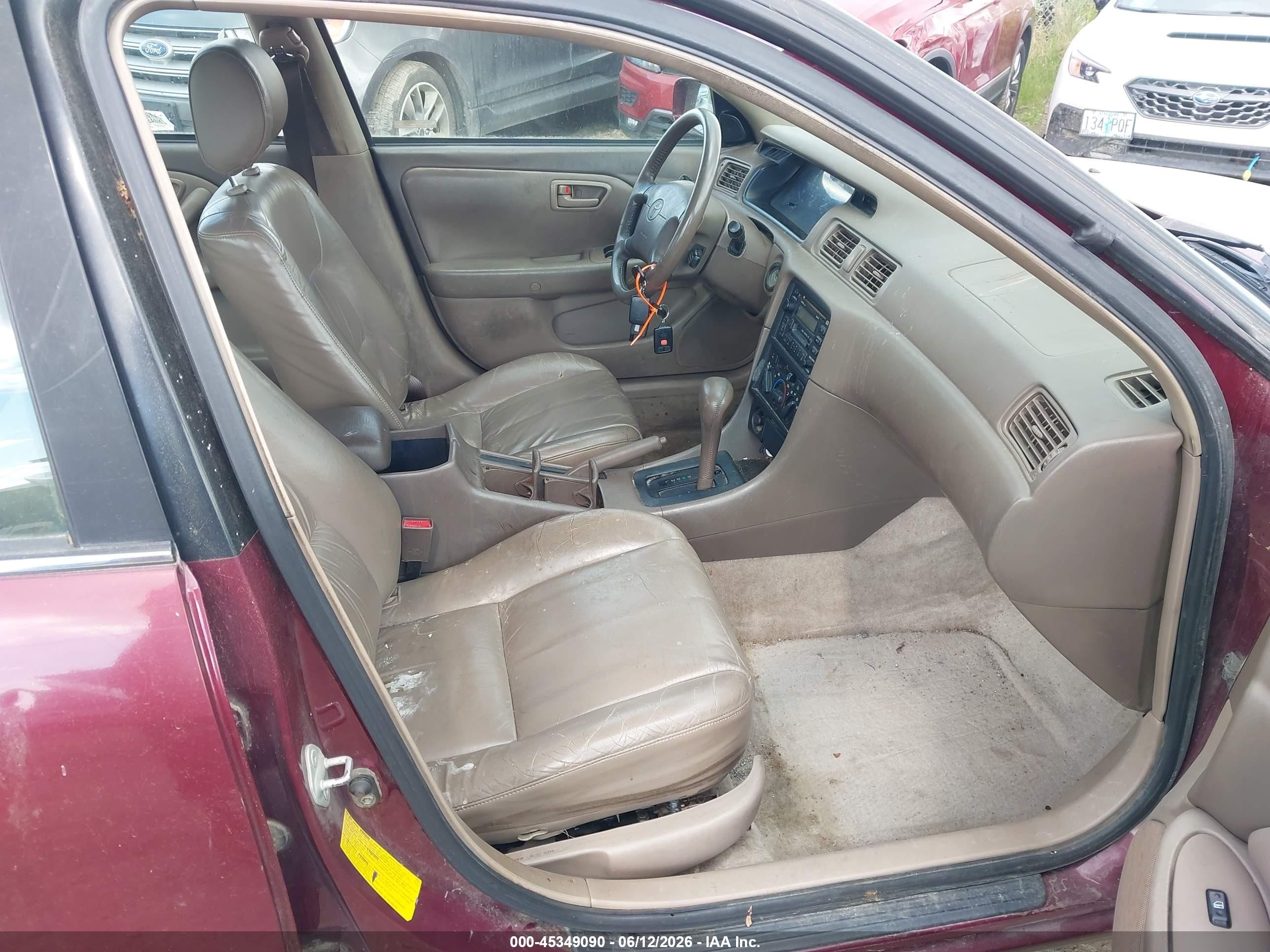 1998 Toyota Camry Xle V6 Maroon vin: JT2BF28K8W0129128