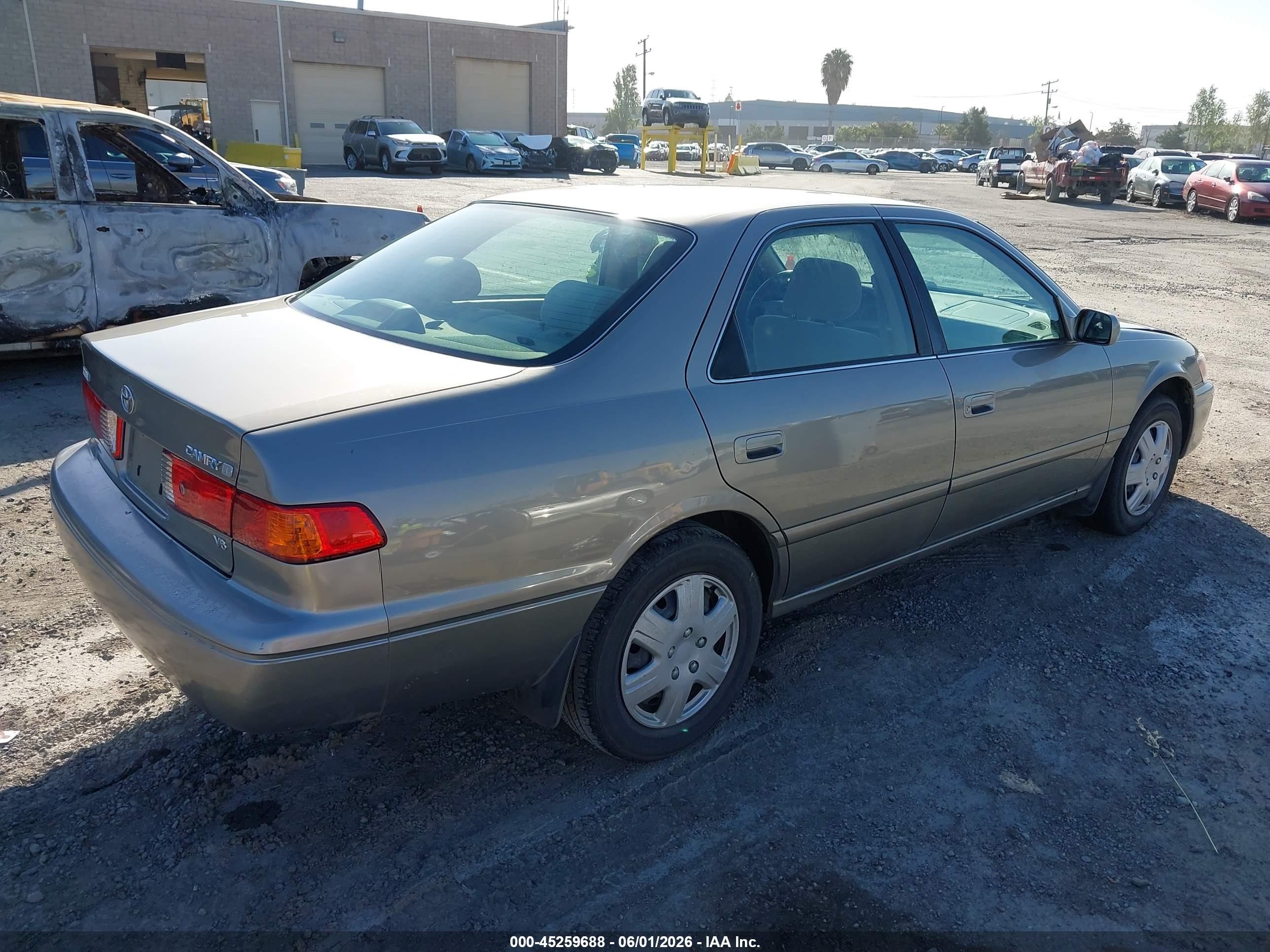 2000 Toyota Camry Le V6 Серый vin: JT2BF28K8Y0240166