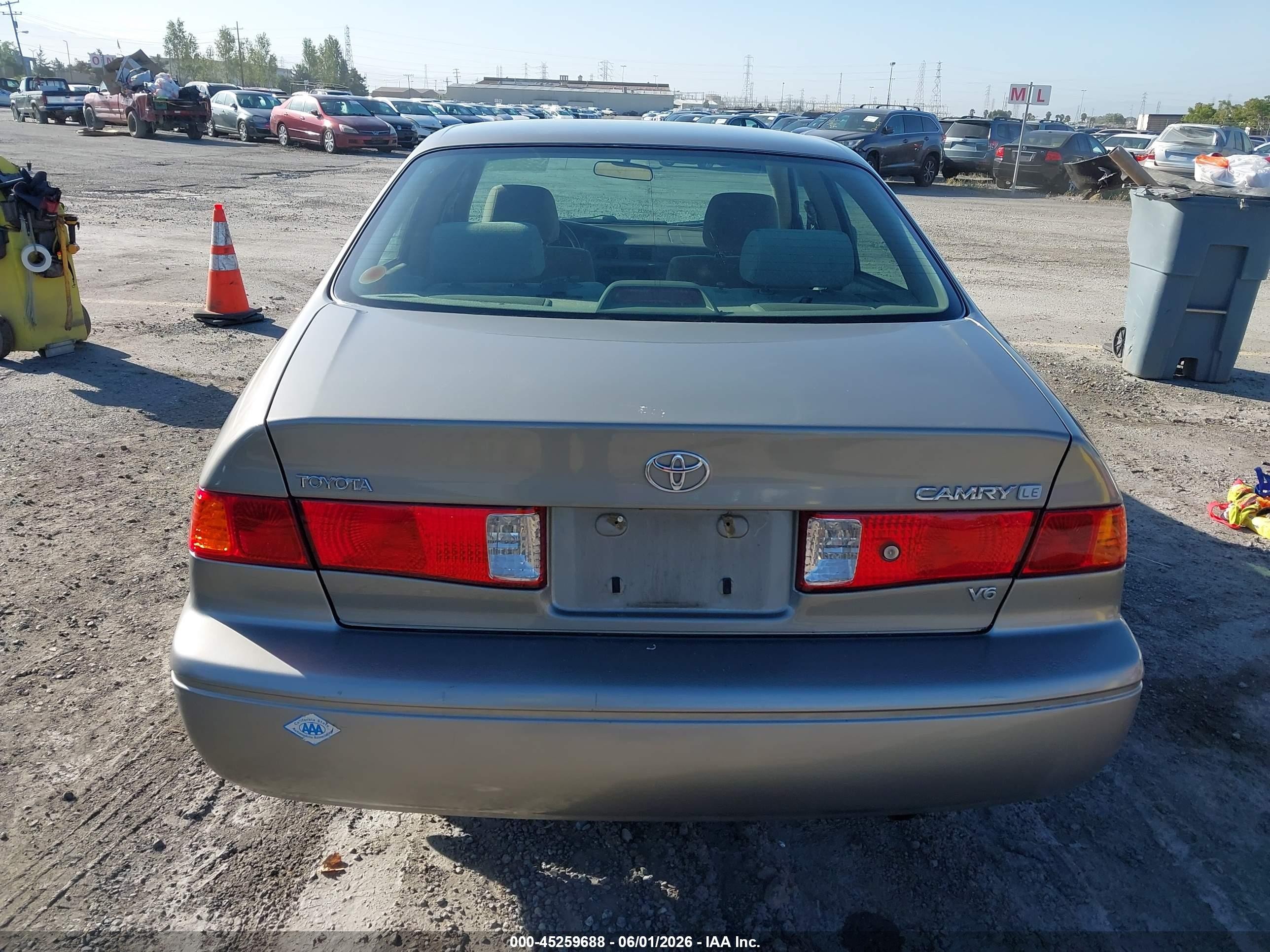 2000 Toyota Camry Le V6 Серый vin: JT2BF28K8Y0240166