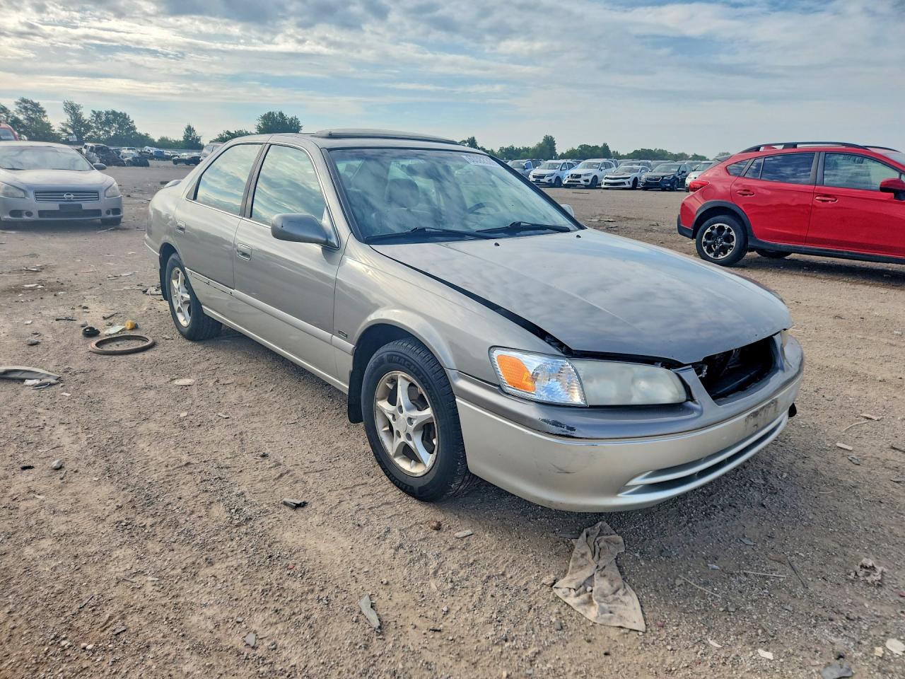 2001 Toyota Camry Le Серый vin: JT2BF28KX10296339