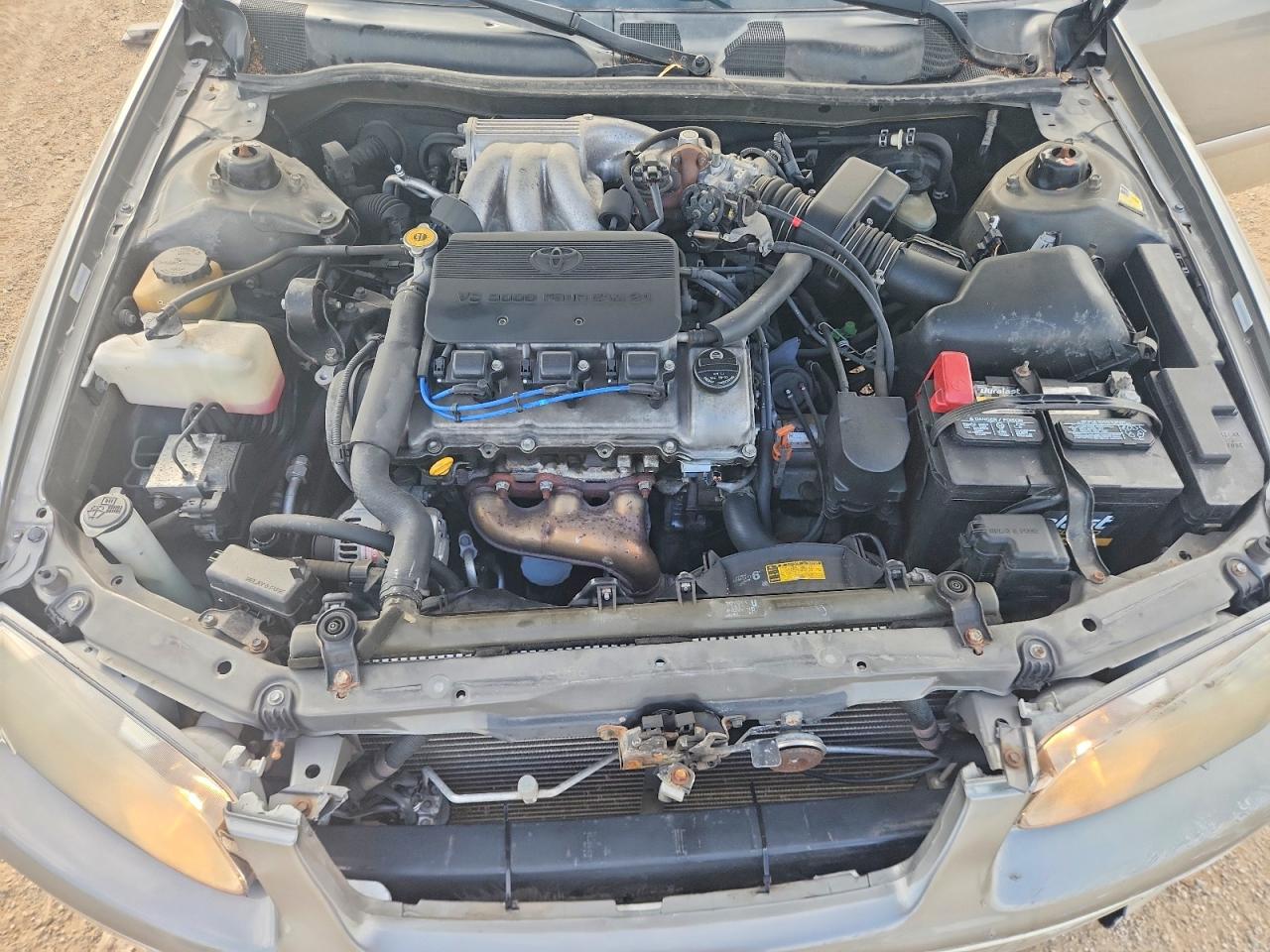 2001 Toyota Camry Le Серый vin: JT2BF28KX10296339