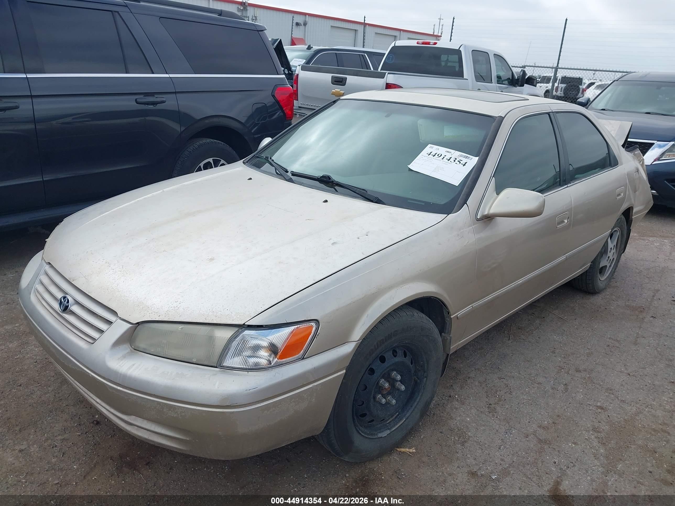 1998 Toyota Camry Xle V6 Champagne vin: JT2BF28KXW0119443