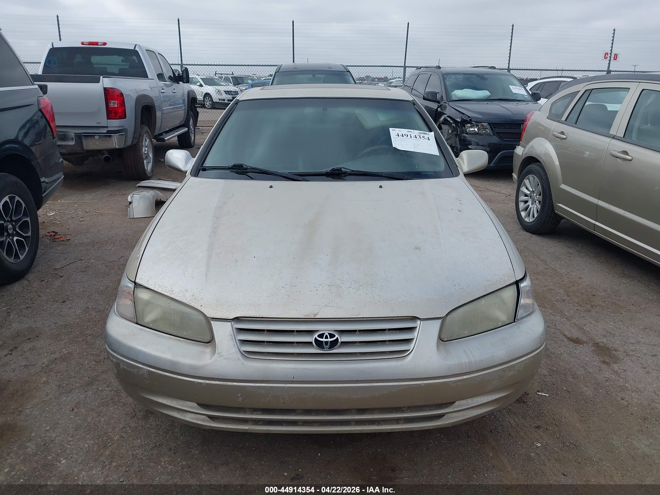 1998 Toyota Camry Xle V6 Champagne vin: JT2BF28KXW0119443
