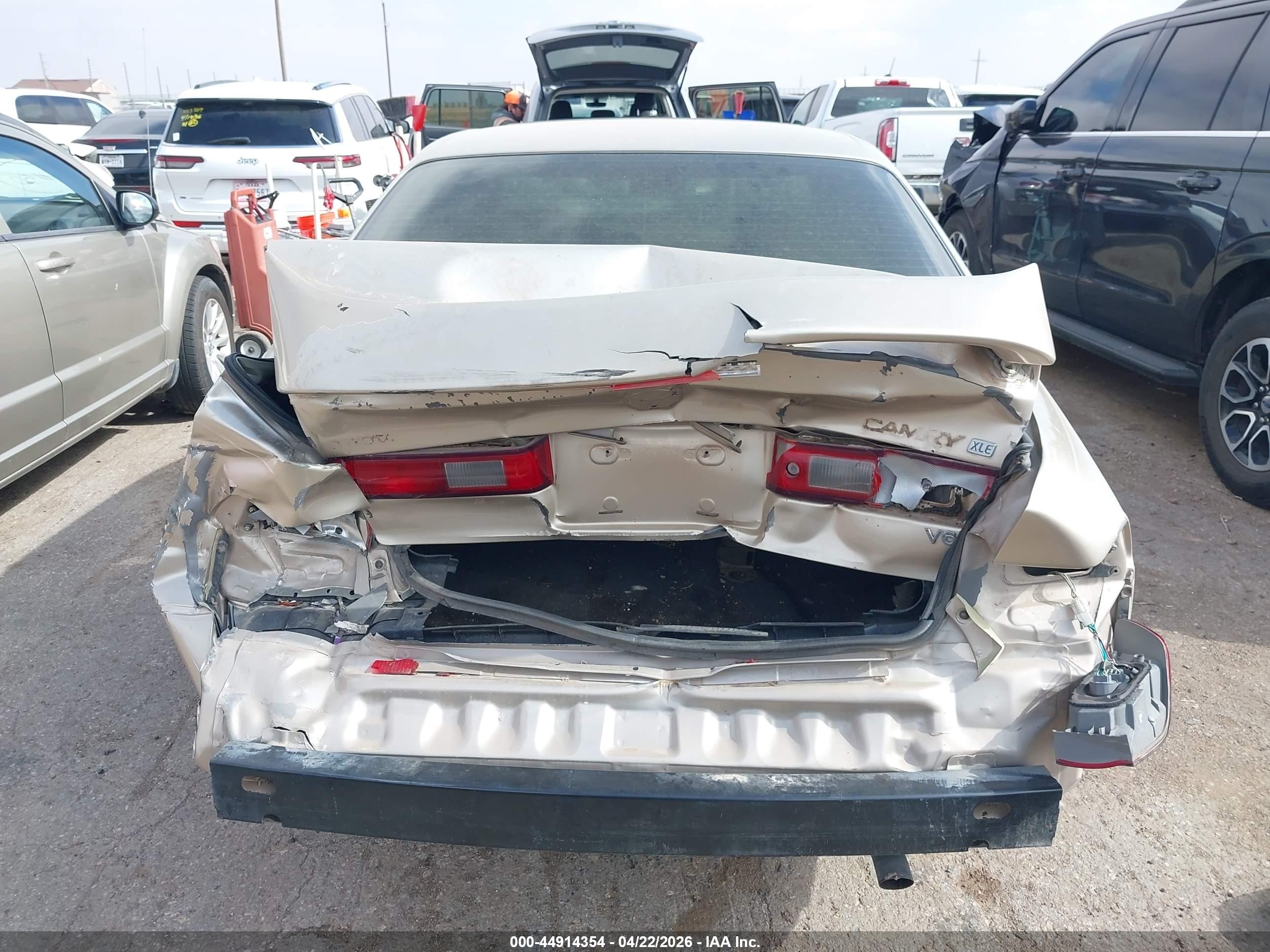 1998 Toyota Camry Xle V6 Champagne vin: JT2BF28KXW0119443