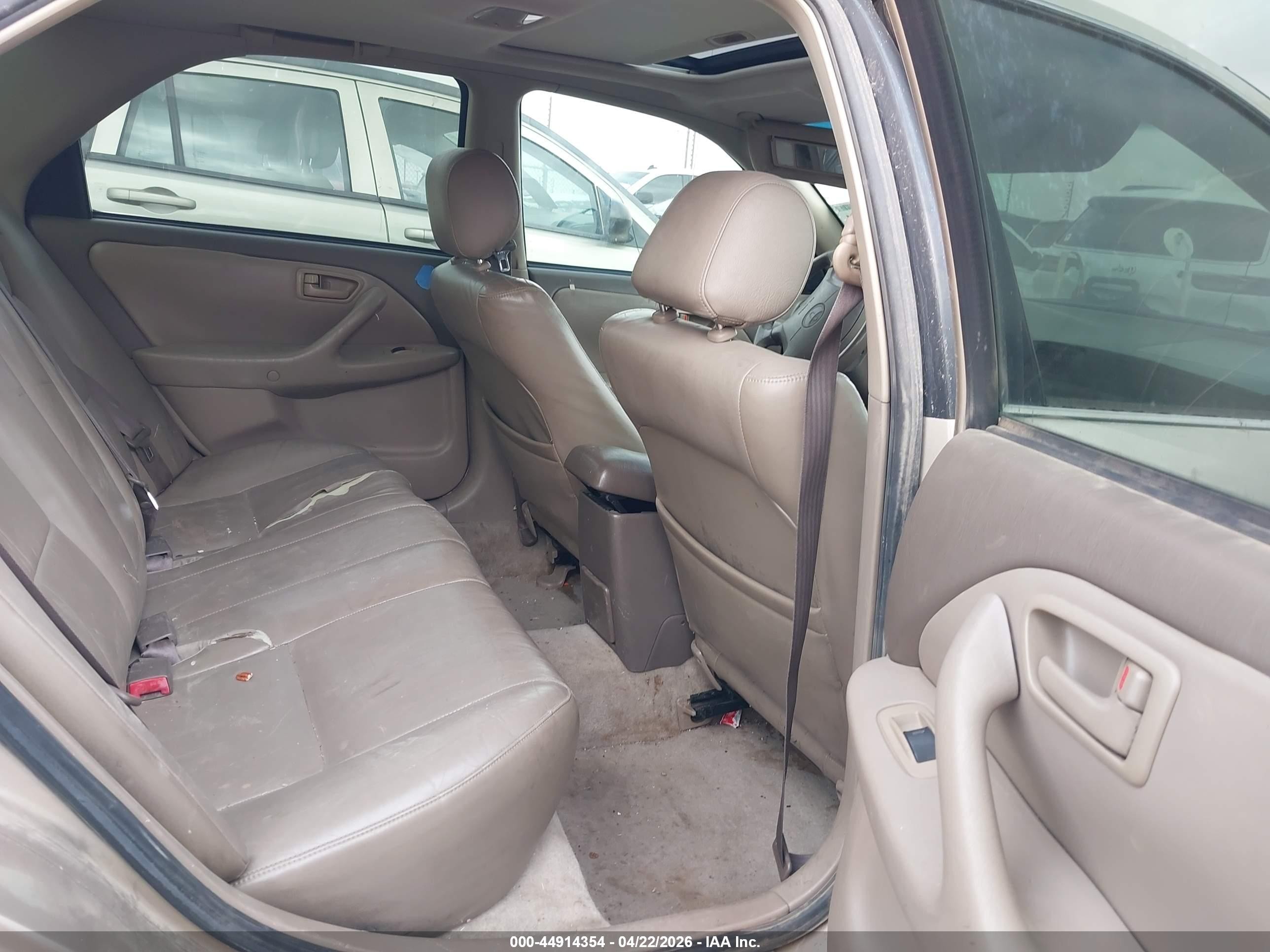 1998 Toyota Camry Xle V6 Champagne vin: JT2BF28KXW0119443