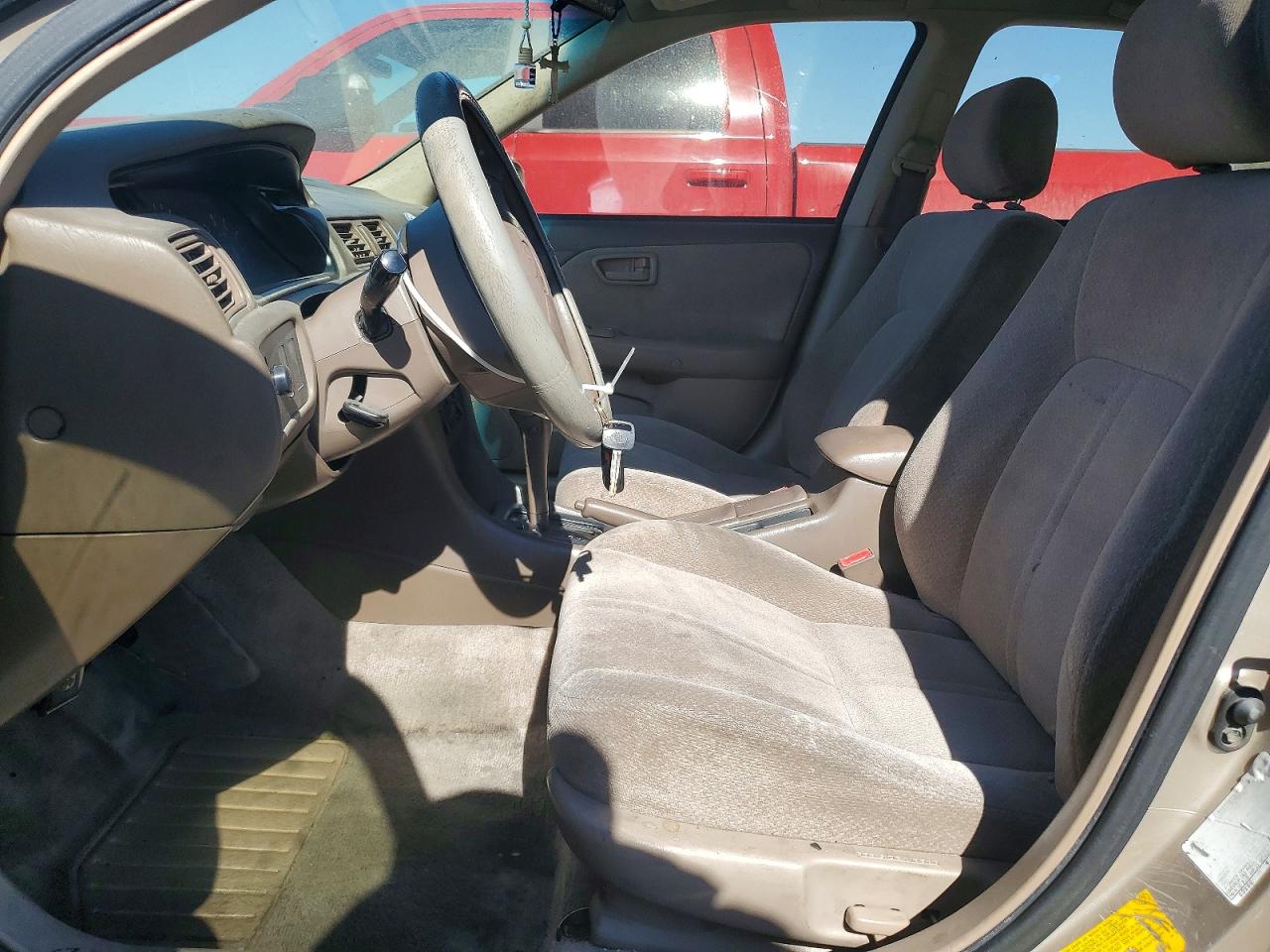 2000 Toyota Camry Le V6 Gold vin: JT2BF28KXY0242517