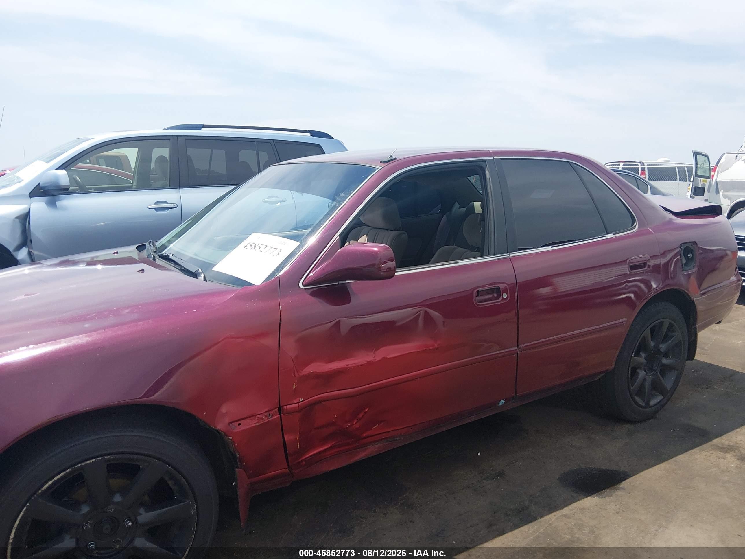 1996 Toyota Camry Dx/le/xle Red vin: JT2BG12K0T0386151