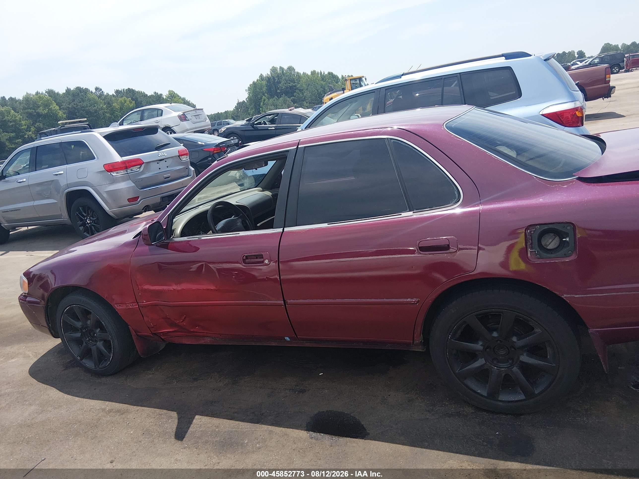 1996 Toyota Camry Dx/le/xle Red vin: JT2BG12K0T0386151