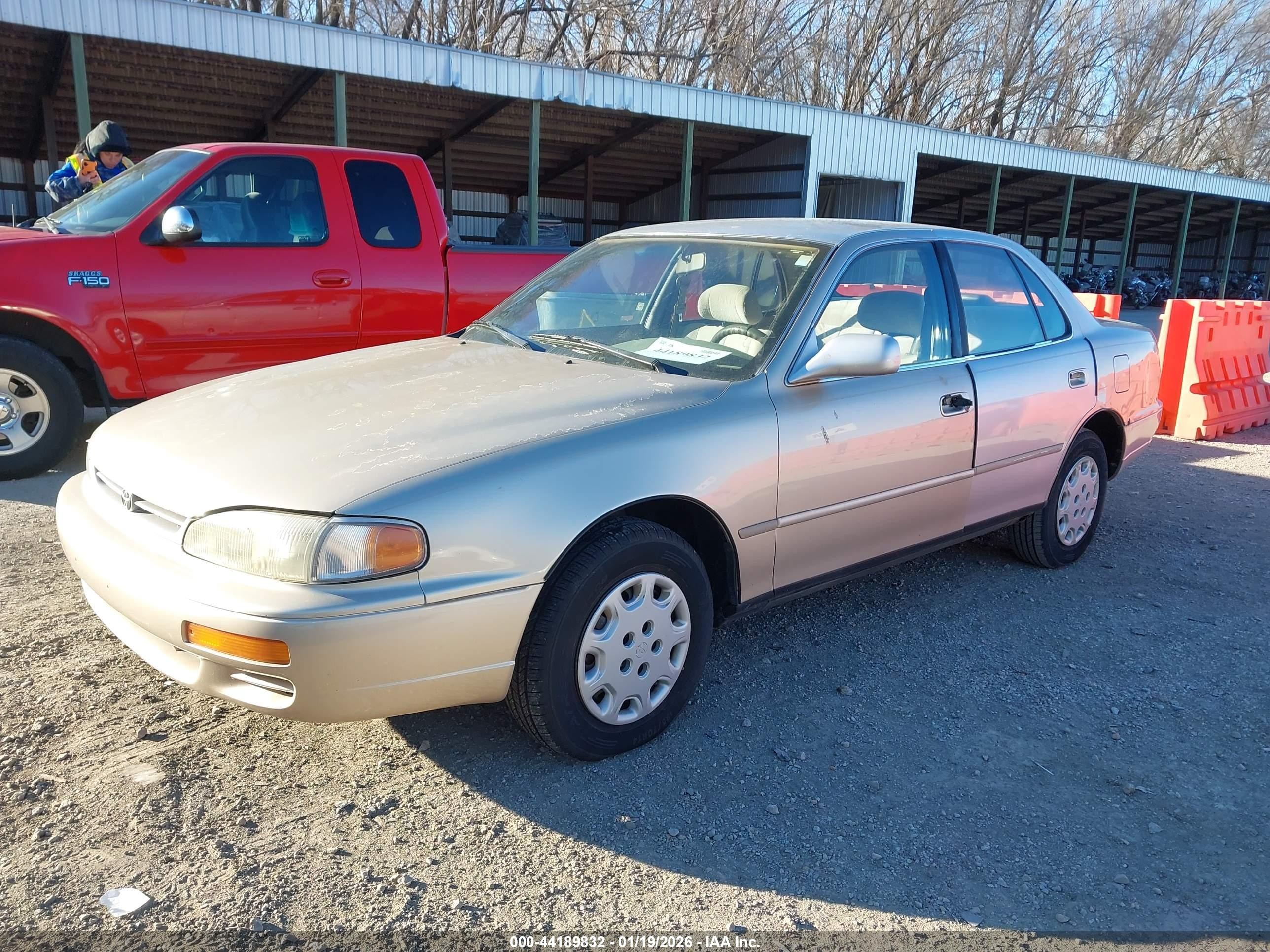 1996 Toyota Camry Dx/le/xle Gold vin: JT2BG12K0T0397876