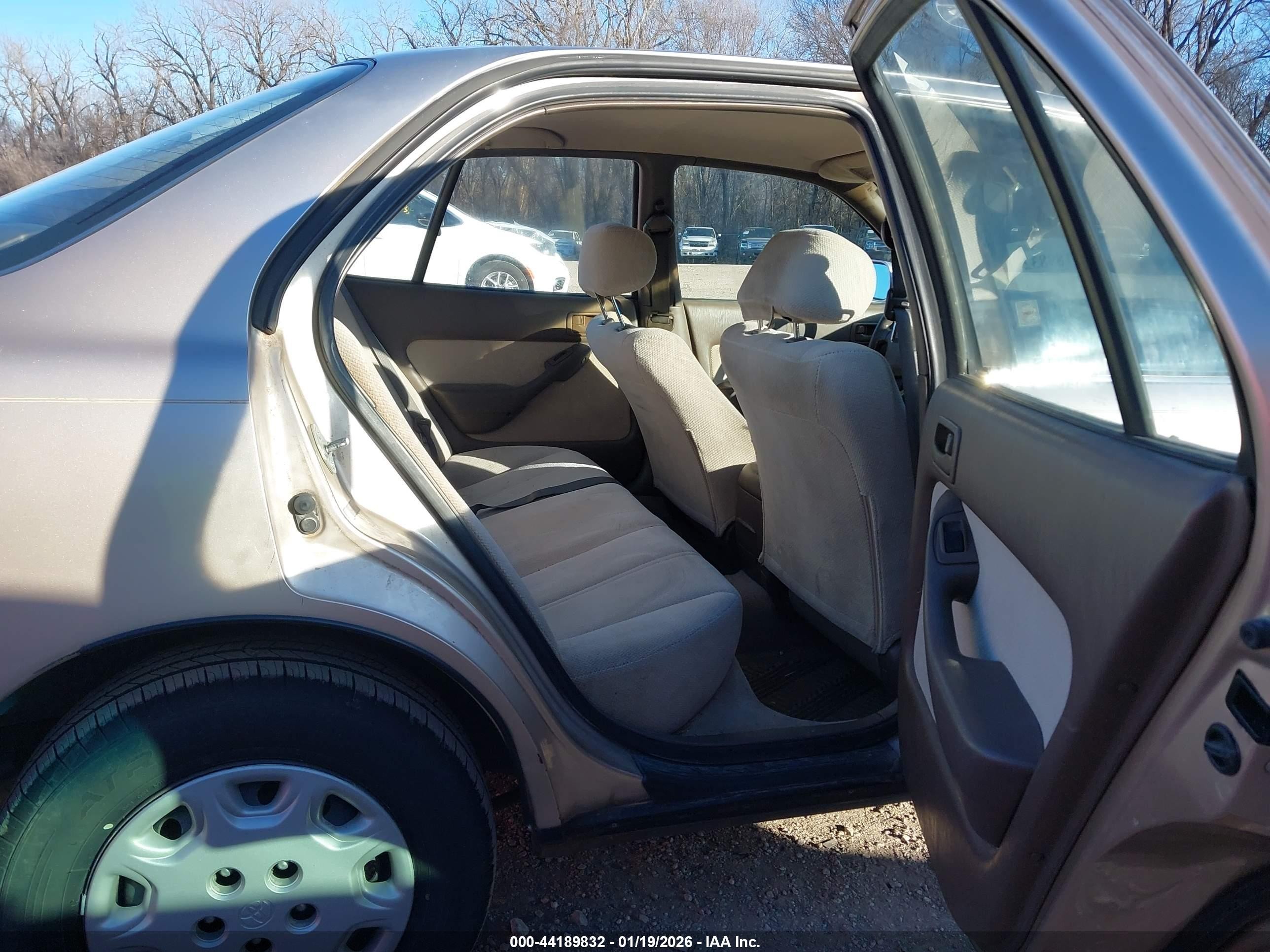 1996 Toyota Camry Dx/le/xle Gold vin: JT2BG12K0T0397876