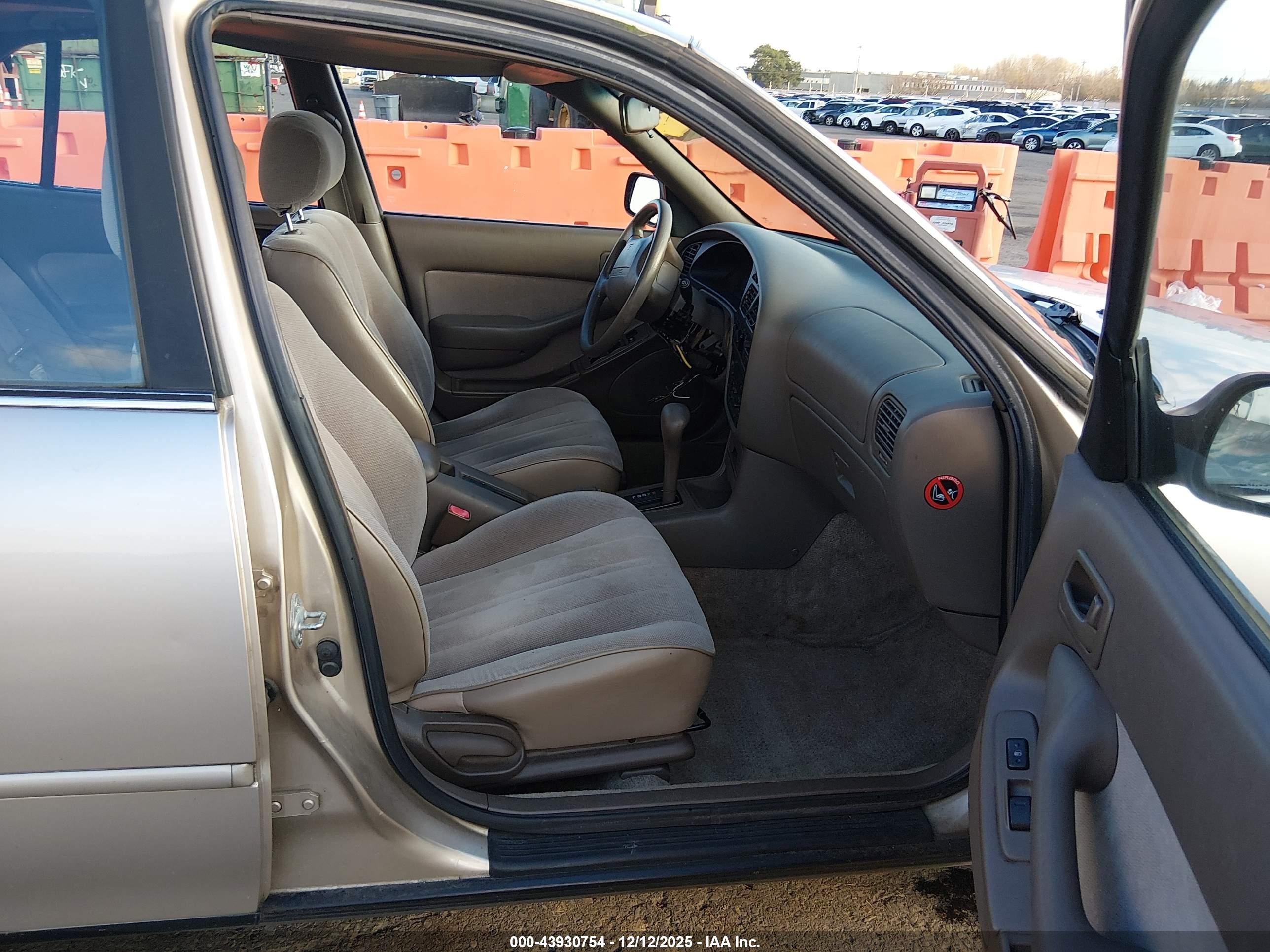 1996 Toyota Camry Dx/le/xle Champagne vin: JT2BG12K1T0383663